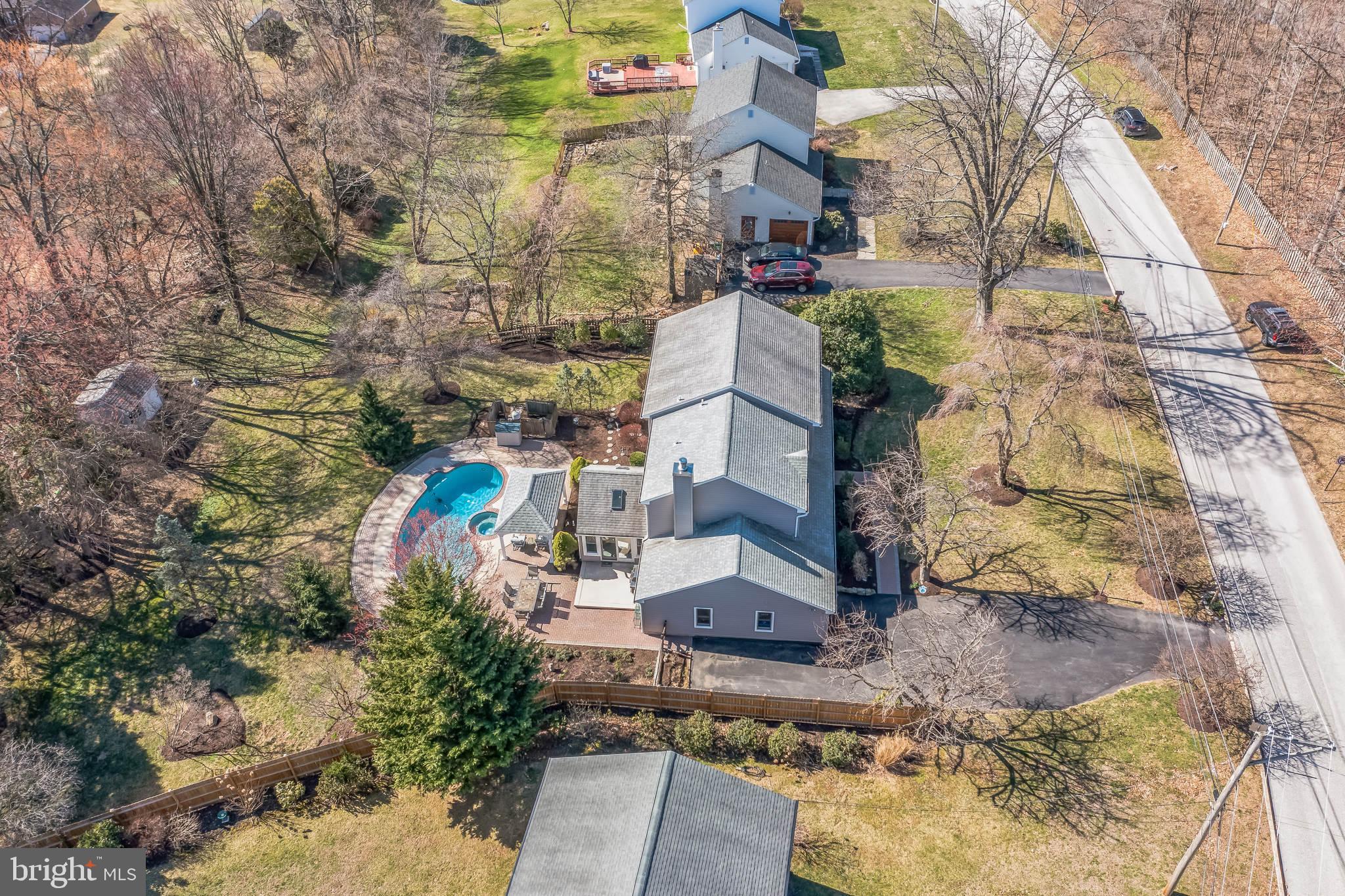 KIRKLAND MANOR - Residential