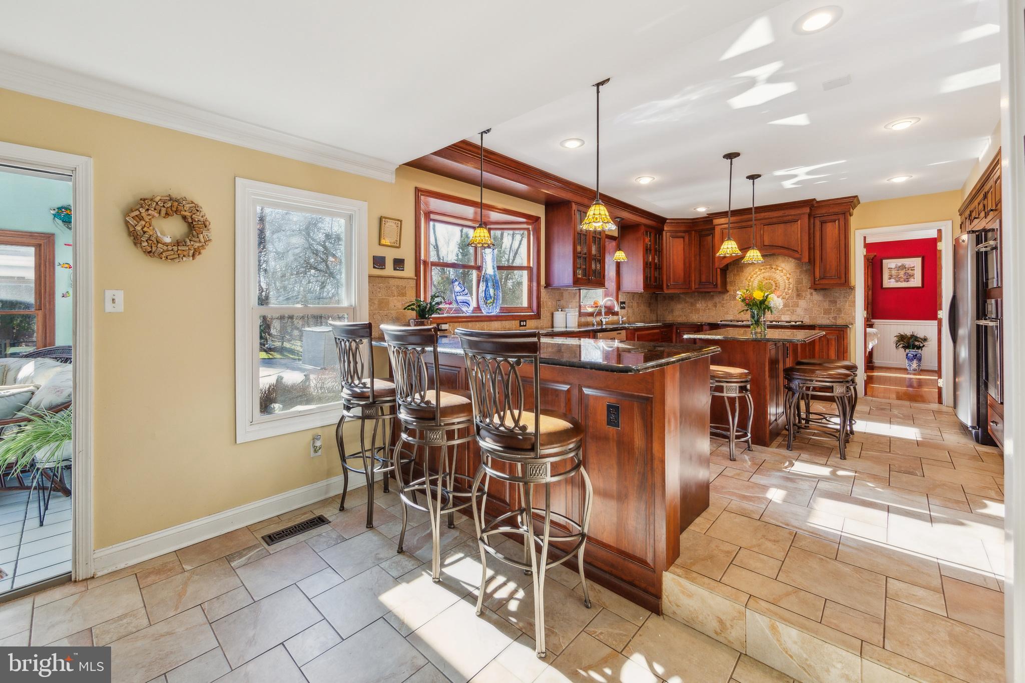 KIRKLAND MANOR - Residential