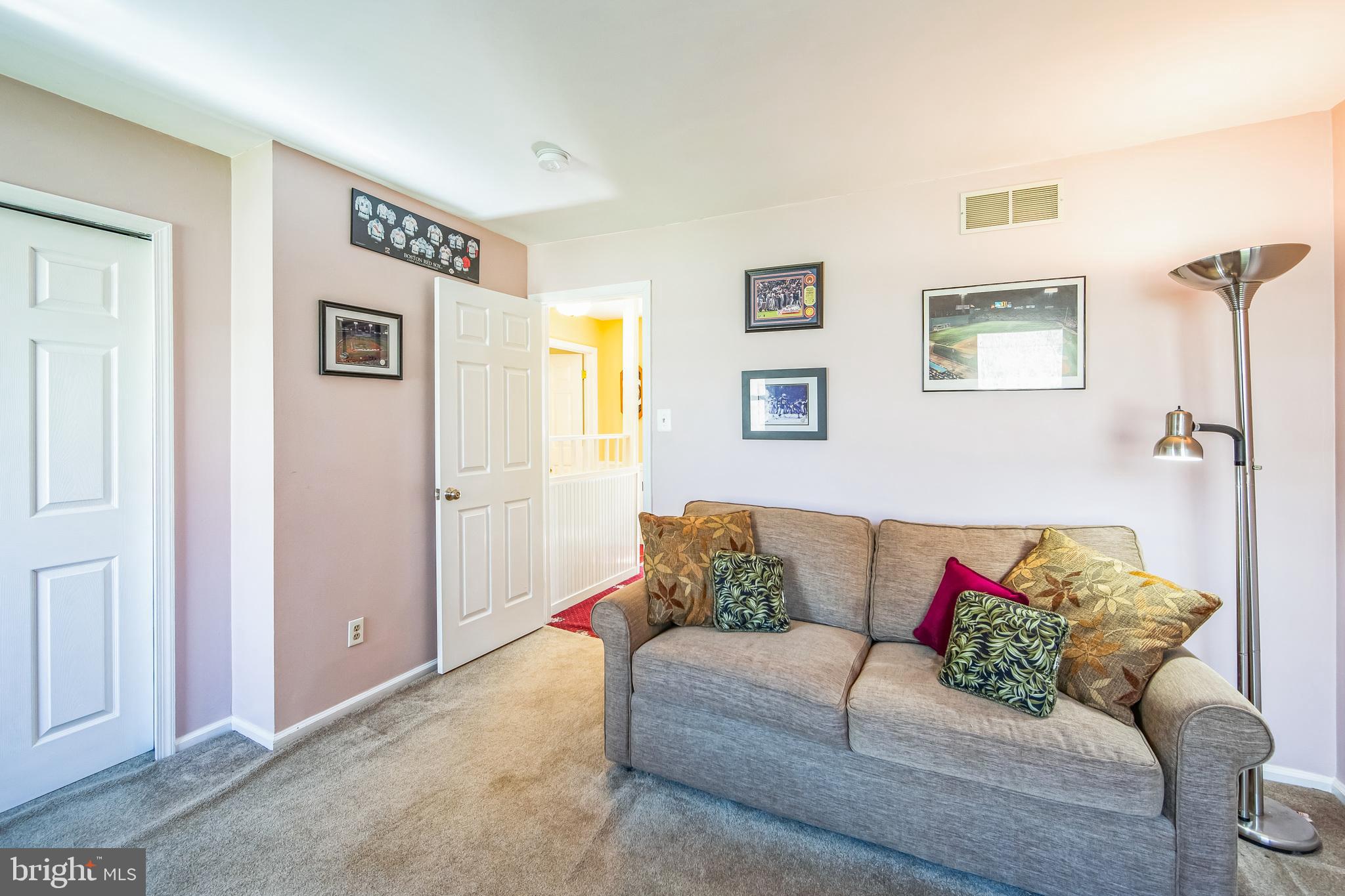 KIRKLAND MANOR - Residential