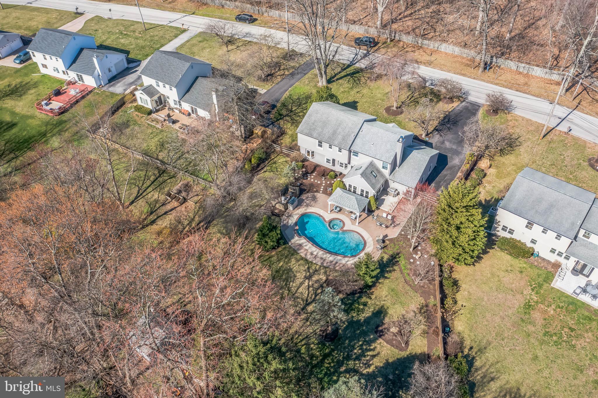 KIRKLAND MANOR - Residential