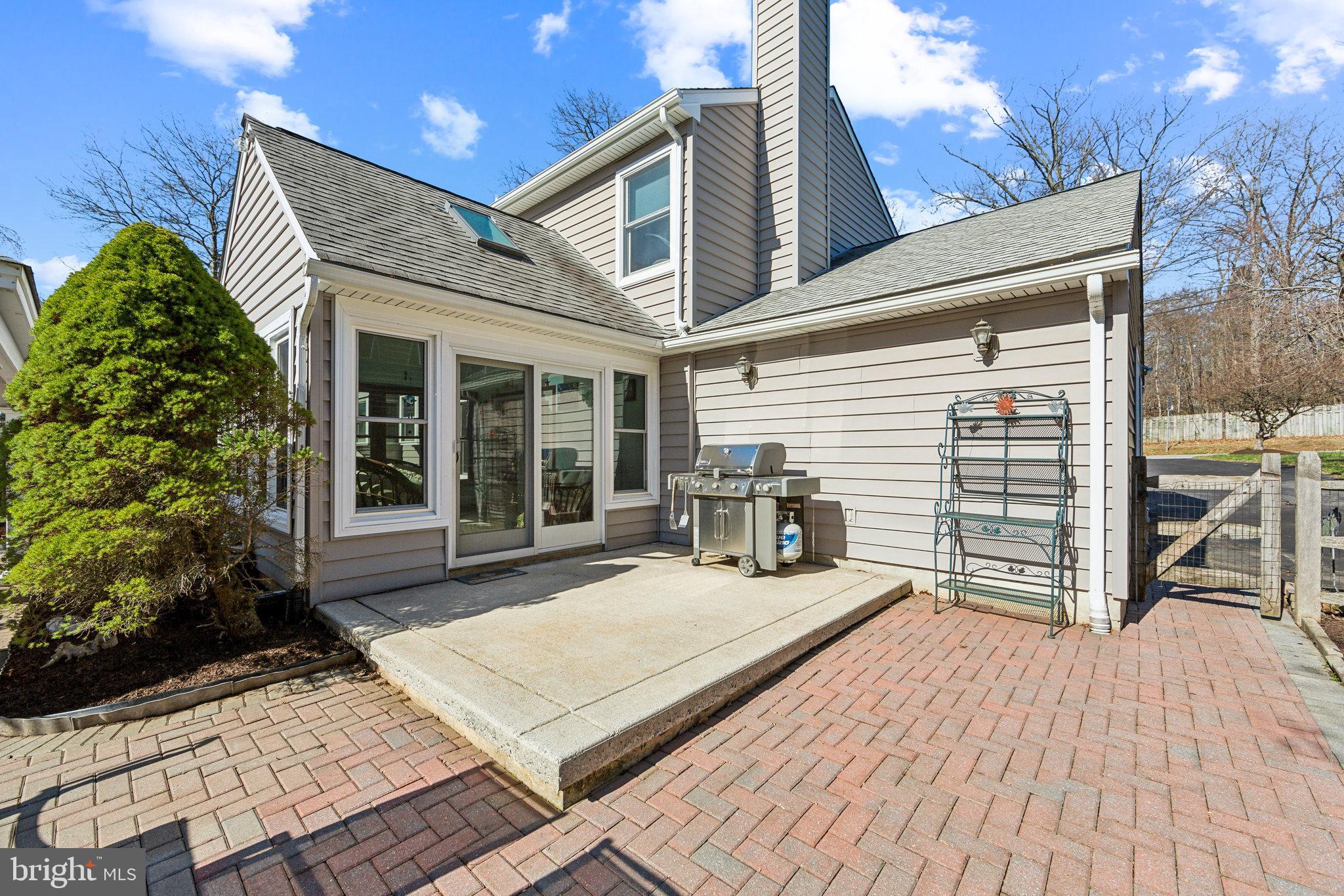 KIRKLAND MANOR - Residential