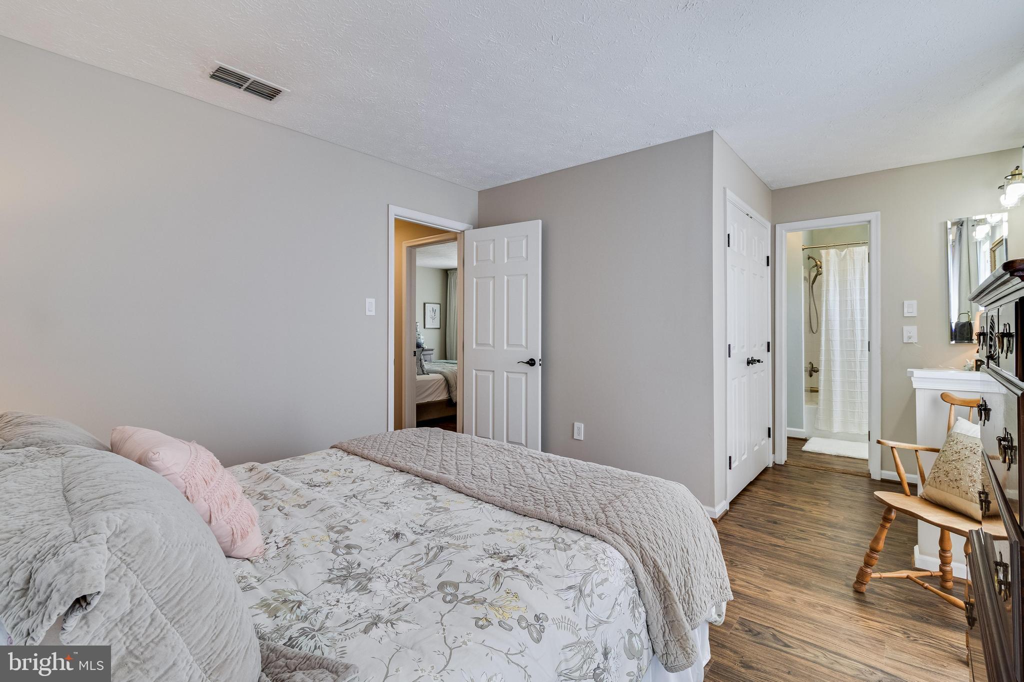 ASHFORD - Residential