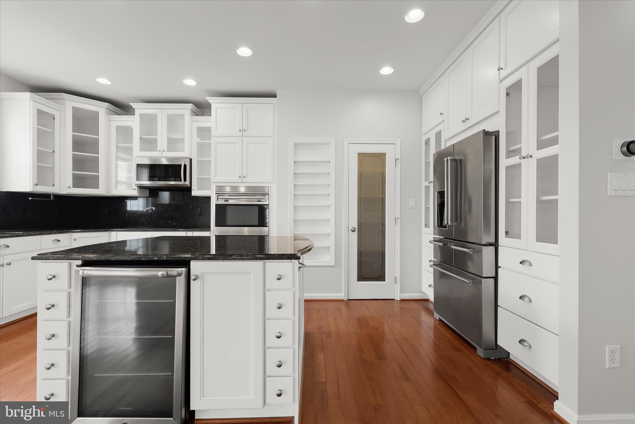 275 MONTPELIER COURT