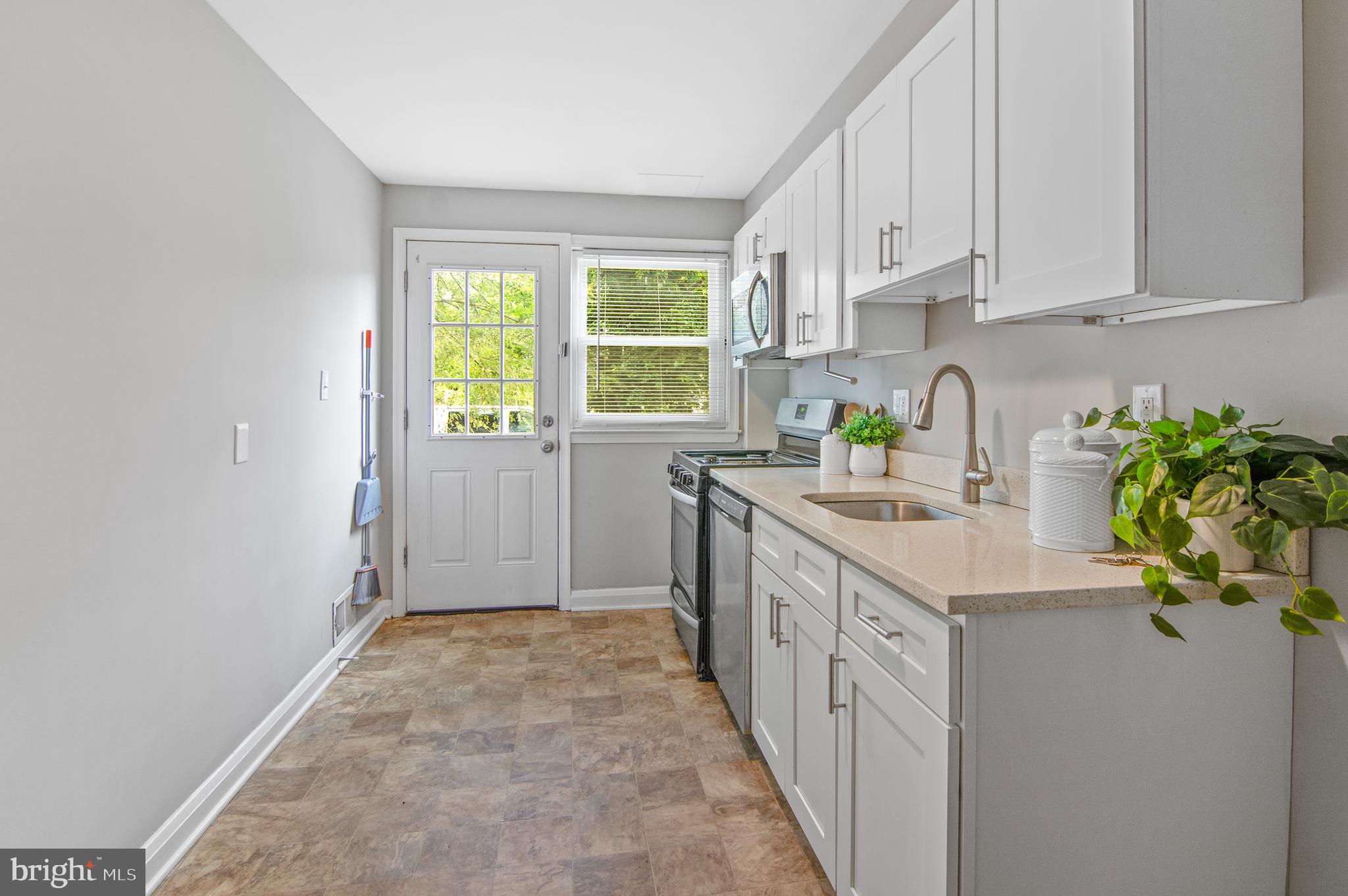 ASHLAR HILL - Residential