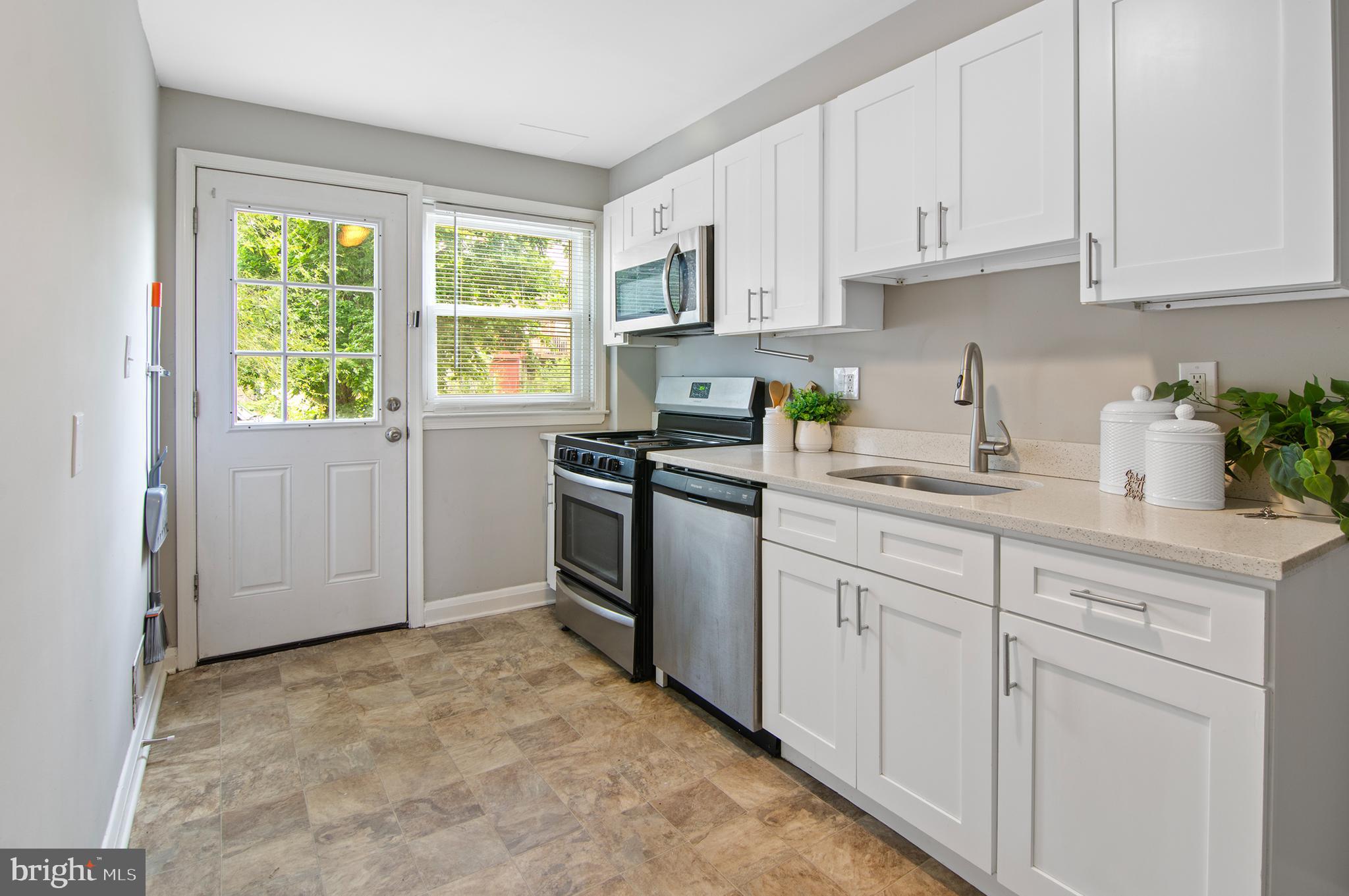 ASHLAR HILL - Residential