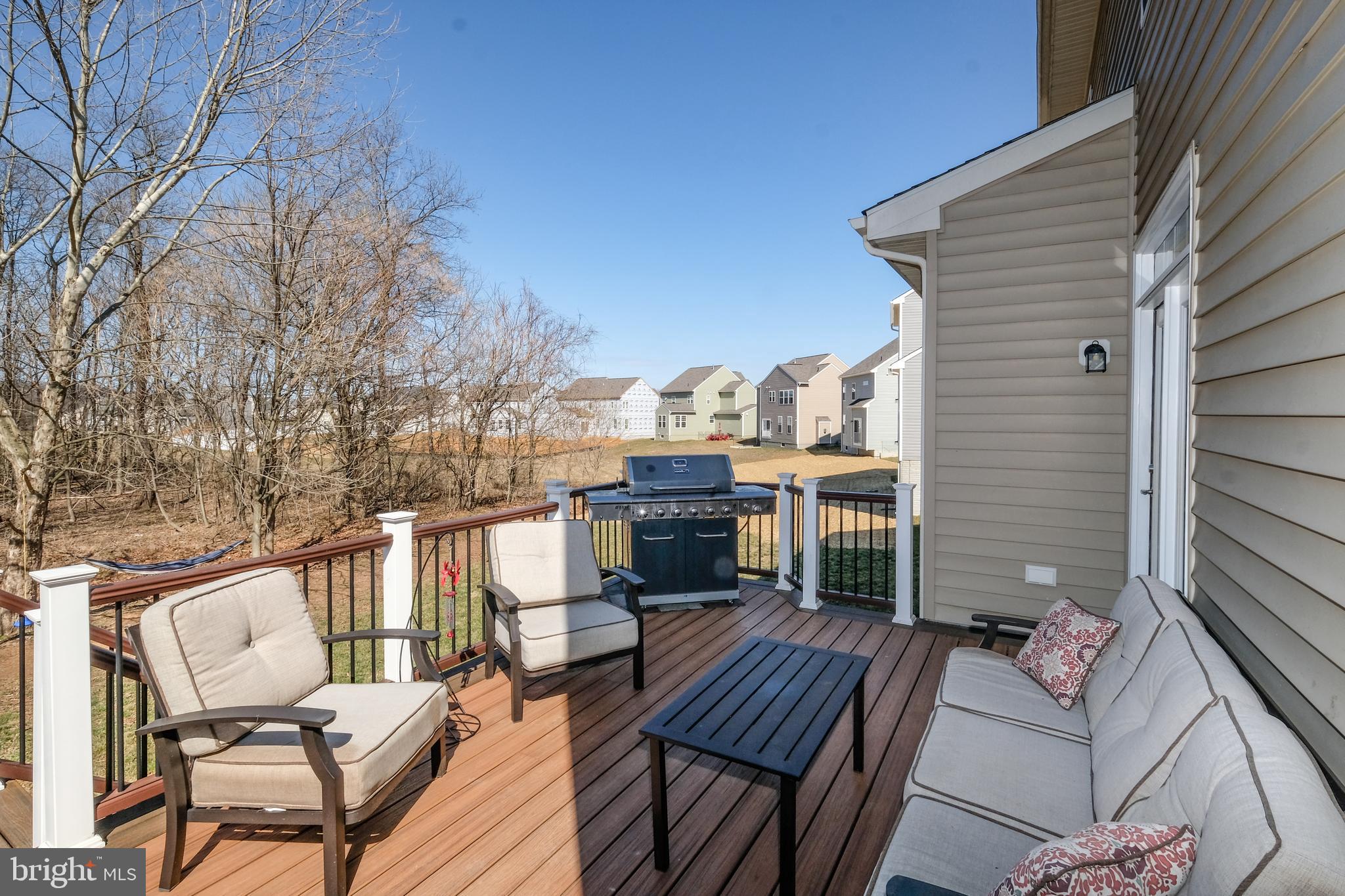 ARCHERS ROCK - Residential