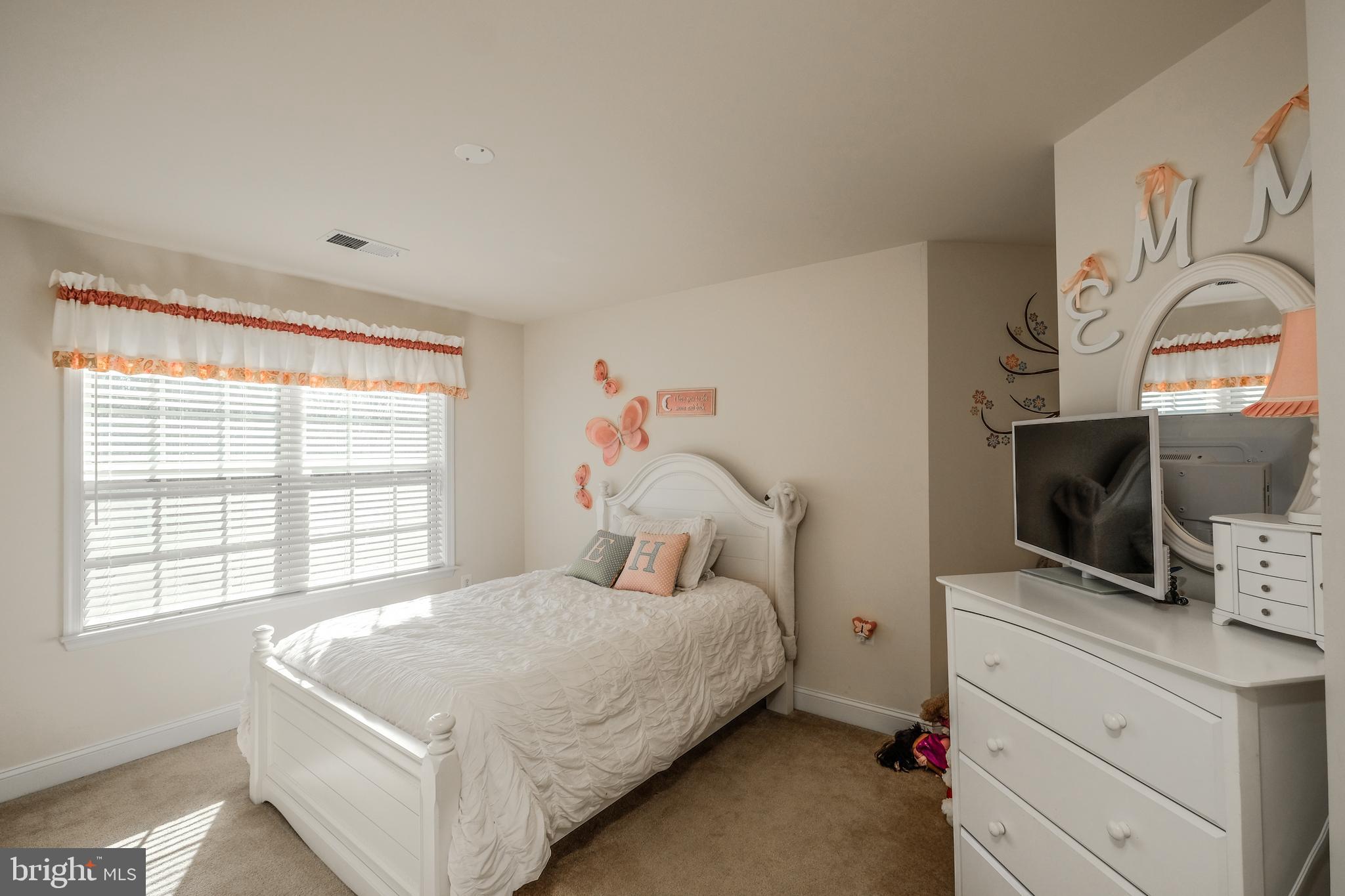 ARCHERS ROCK - Residential