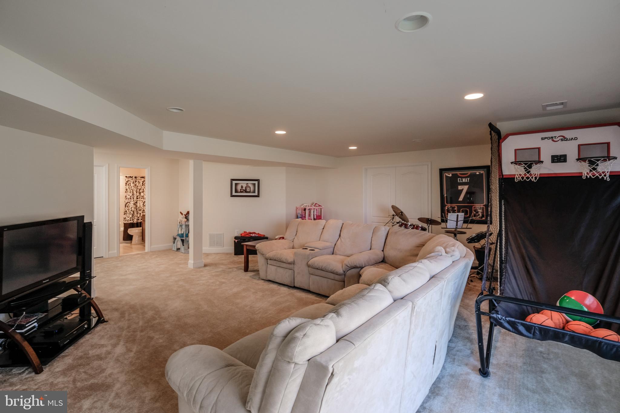 ARCHERS ROCK - Residential