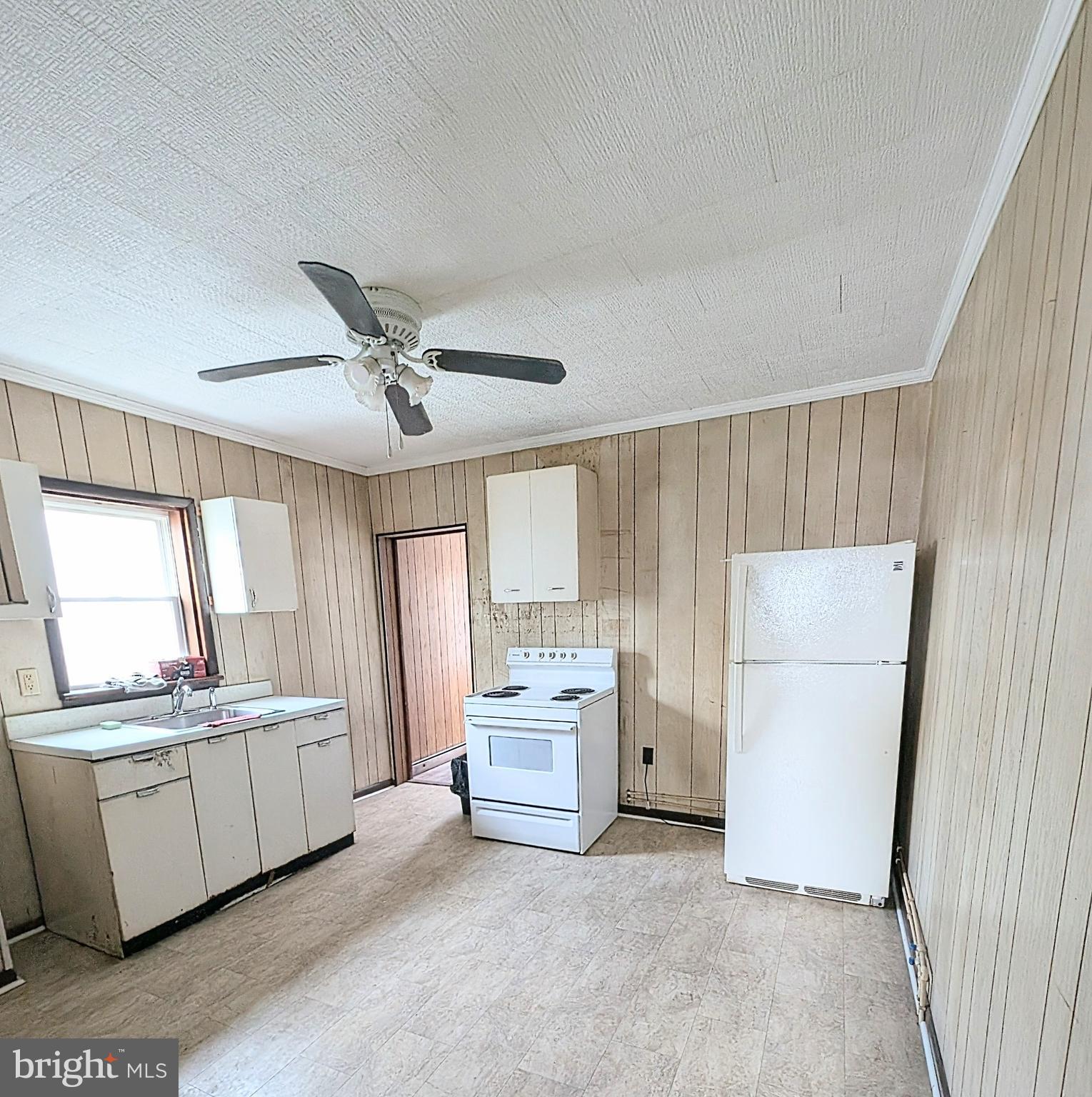 541 CONCORD LANE 543-545