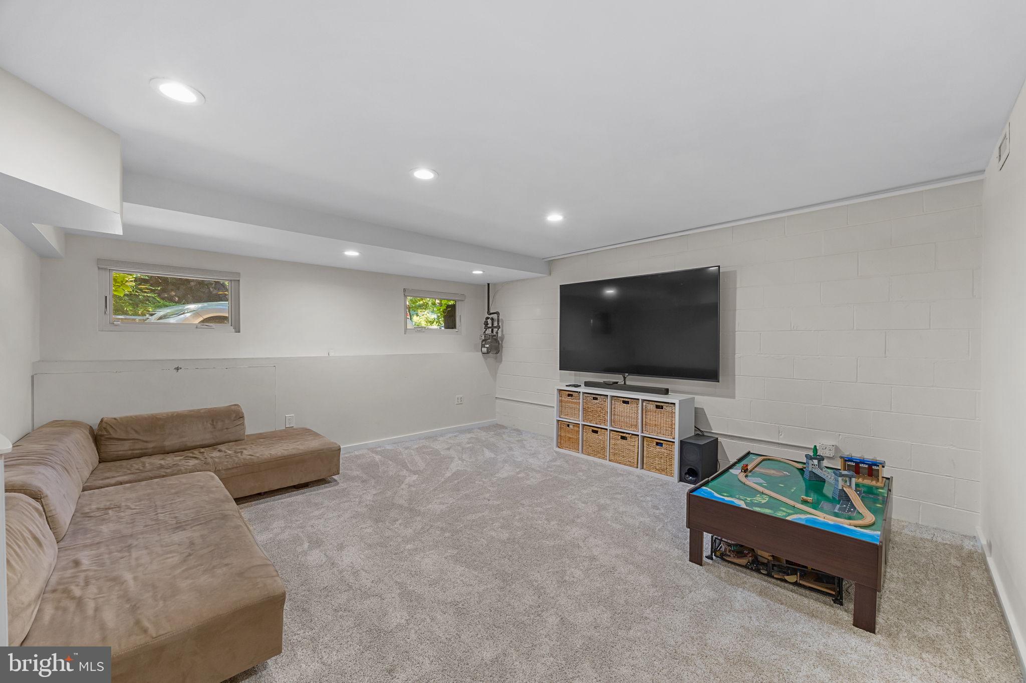 ART MUSEUM AREA - Residential