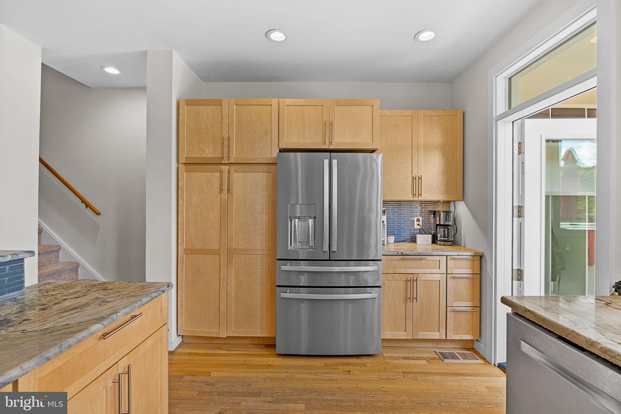 ART MUSEUM AREA - Residential