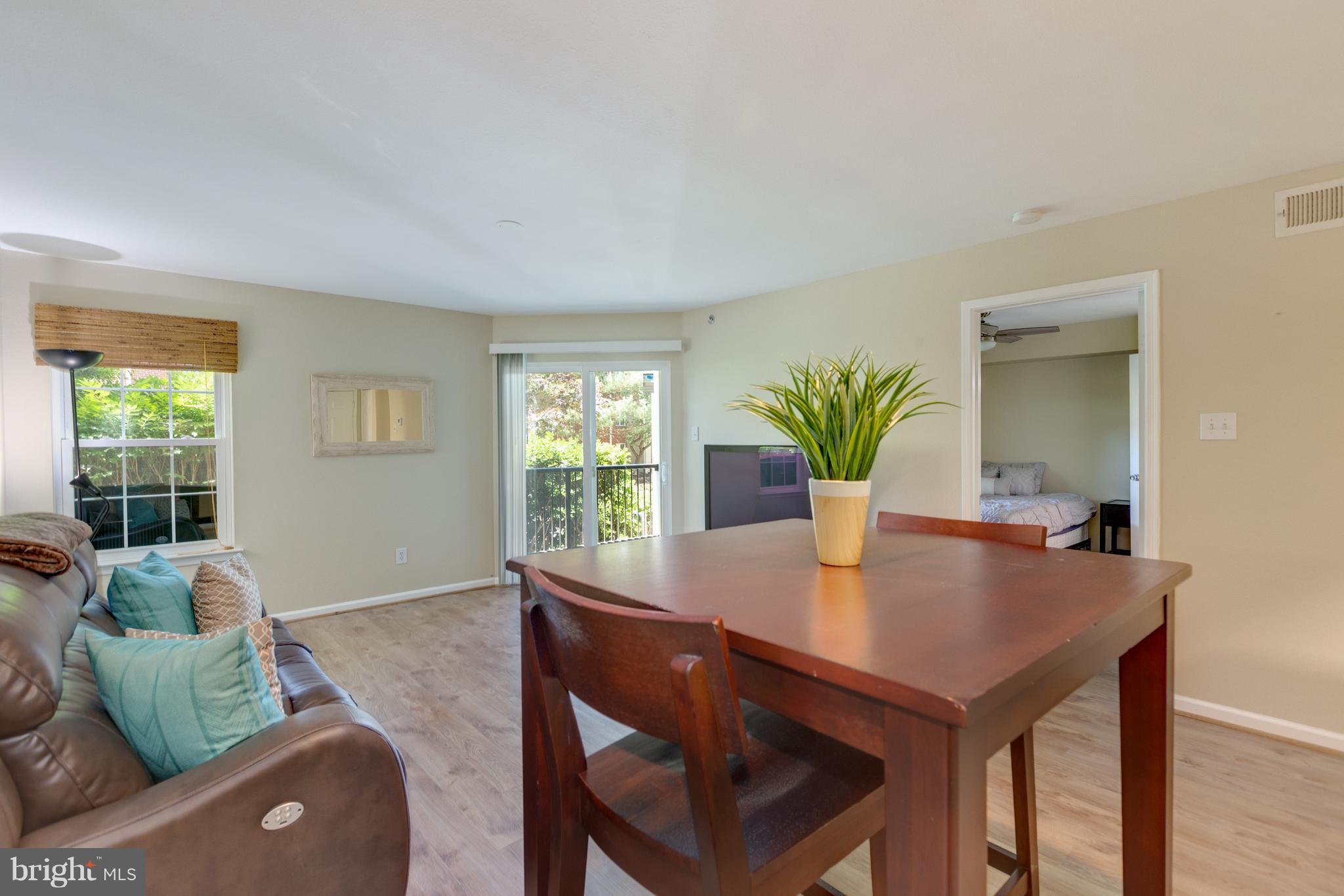 POINTE AT PARK CENTER - Residential