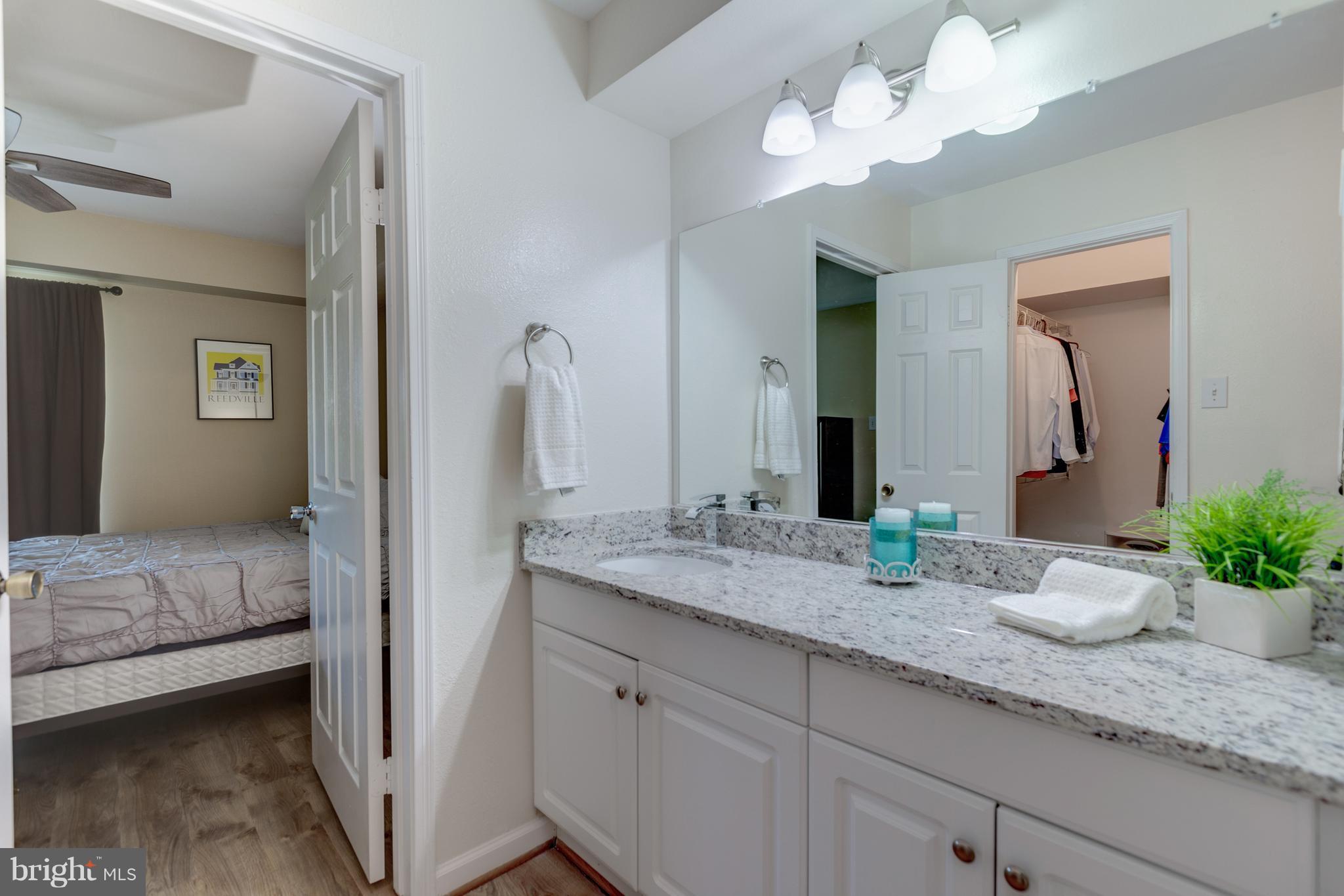 POINTE AT PARK CENTER - Residential