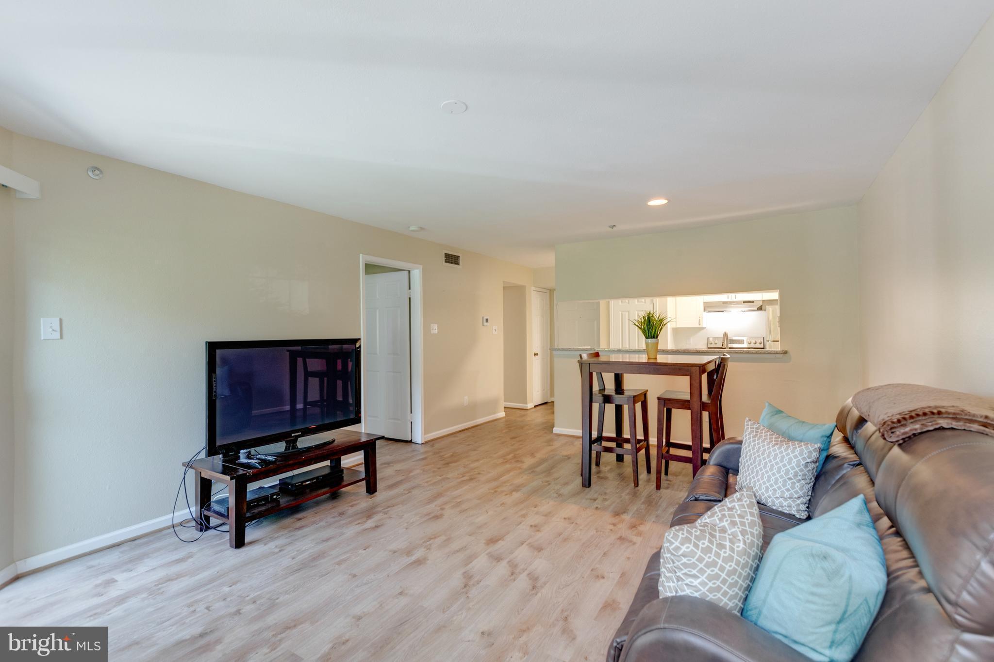 POINTE AT PARK CENTER - Residential