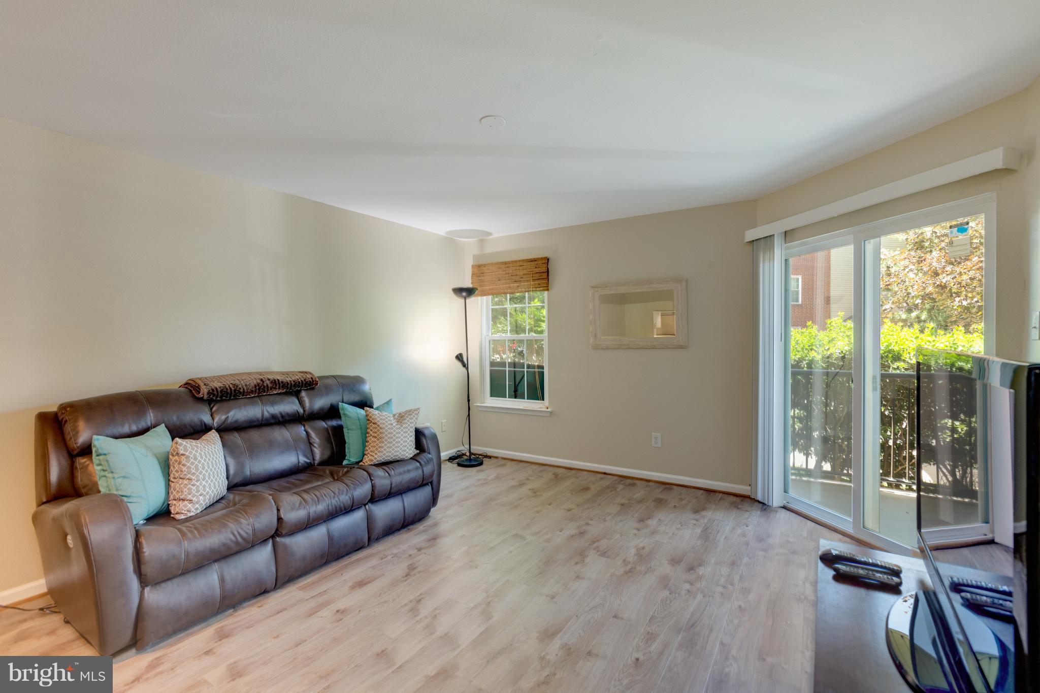 POINTE AT PARK CENTER - Residential