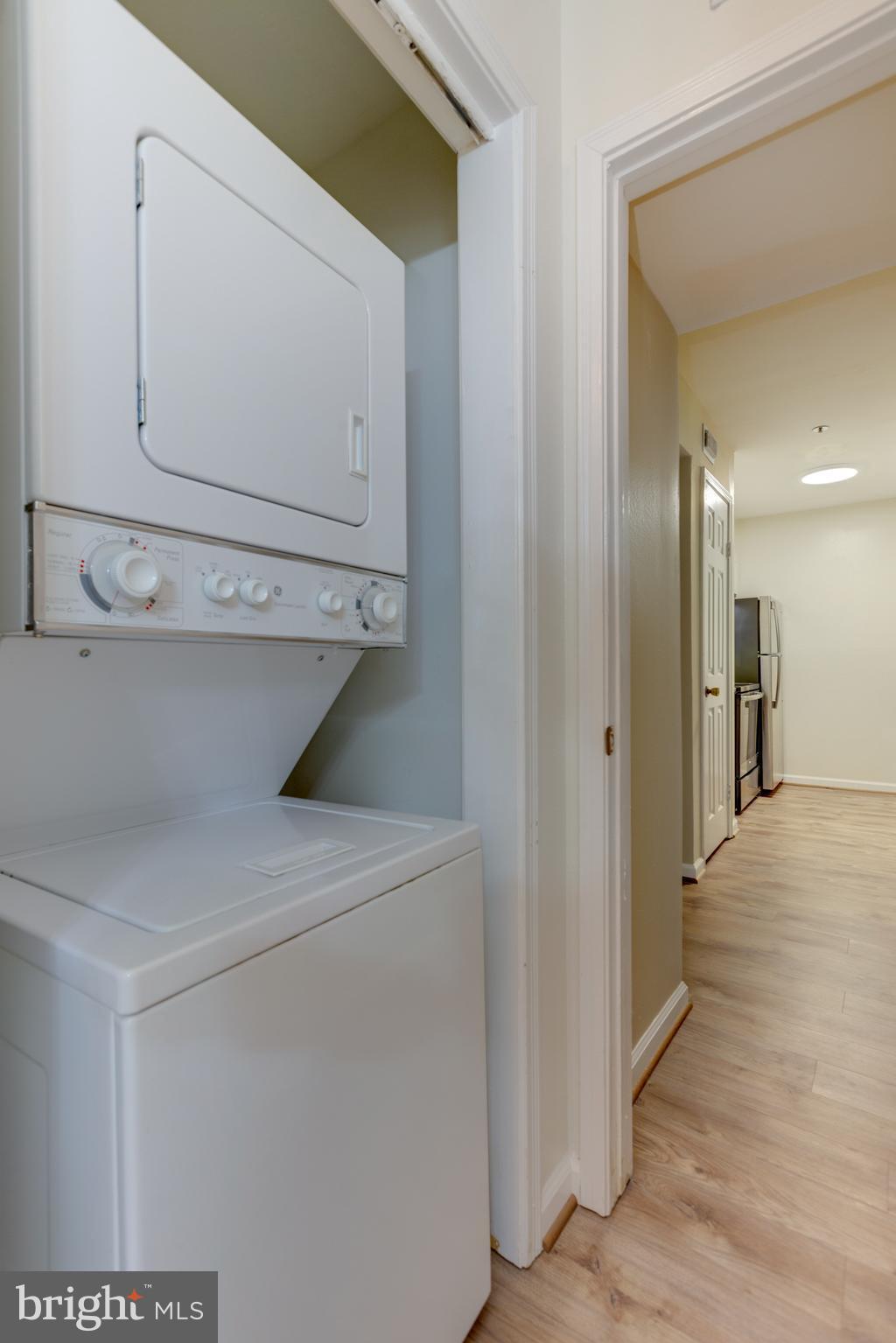 POINTE AT PARK CENTER - Residential