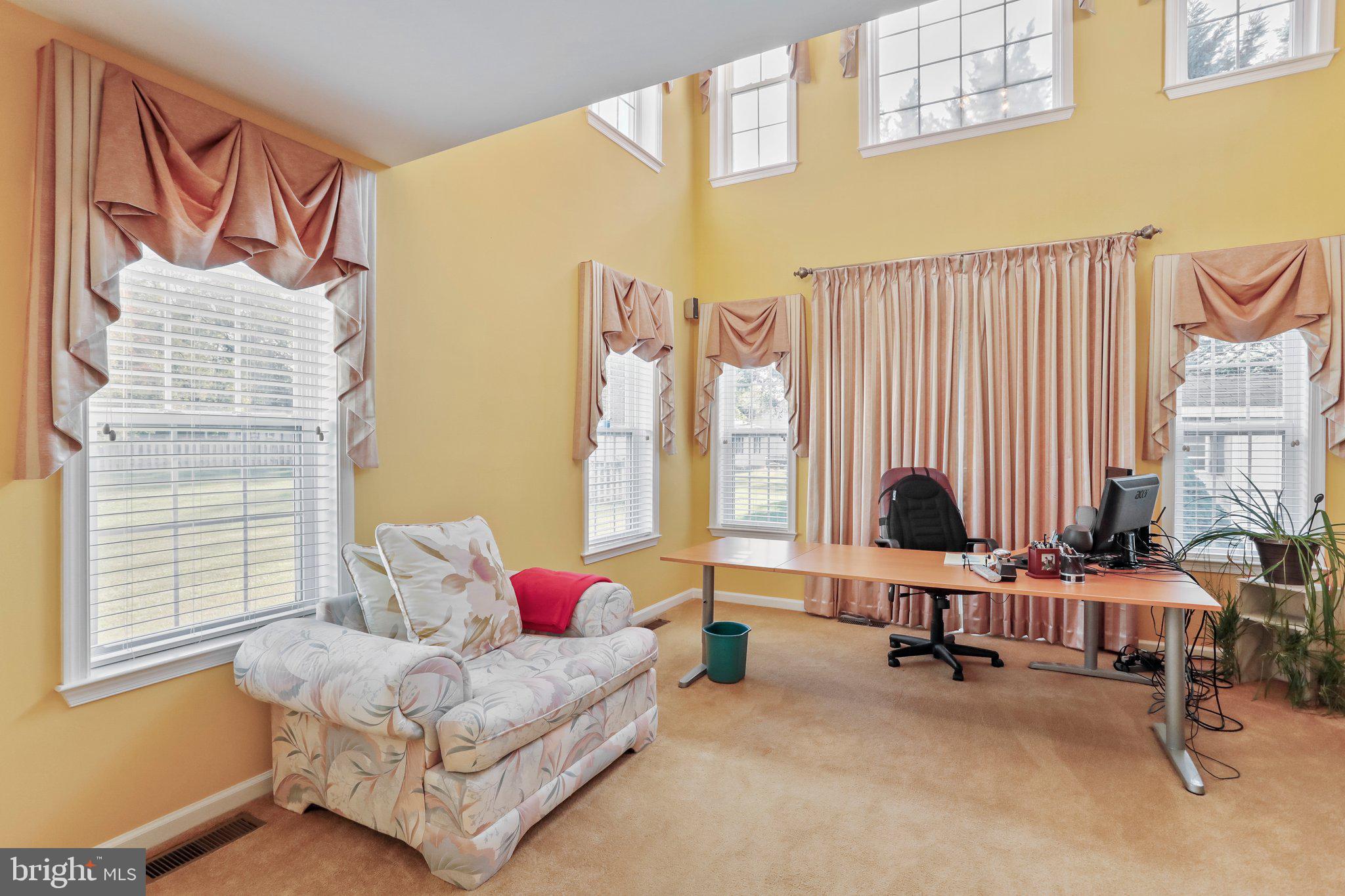 FOUNTAIN HEAD MANOR - Residential