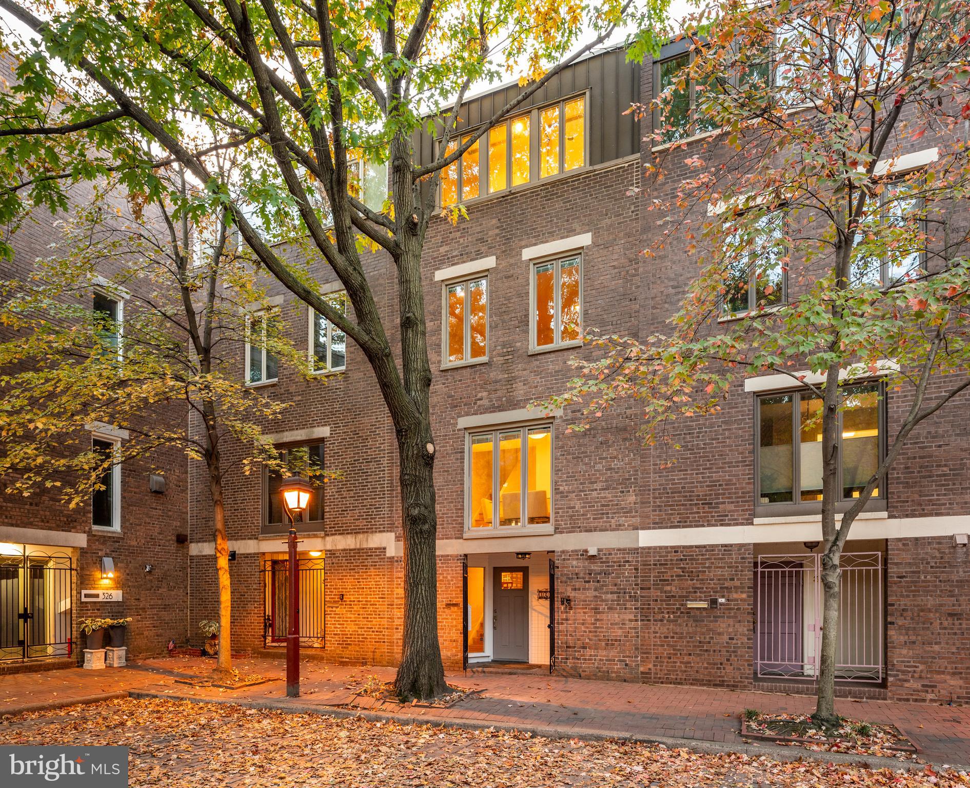 SOCIETY HILL - Residential