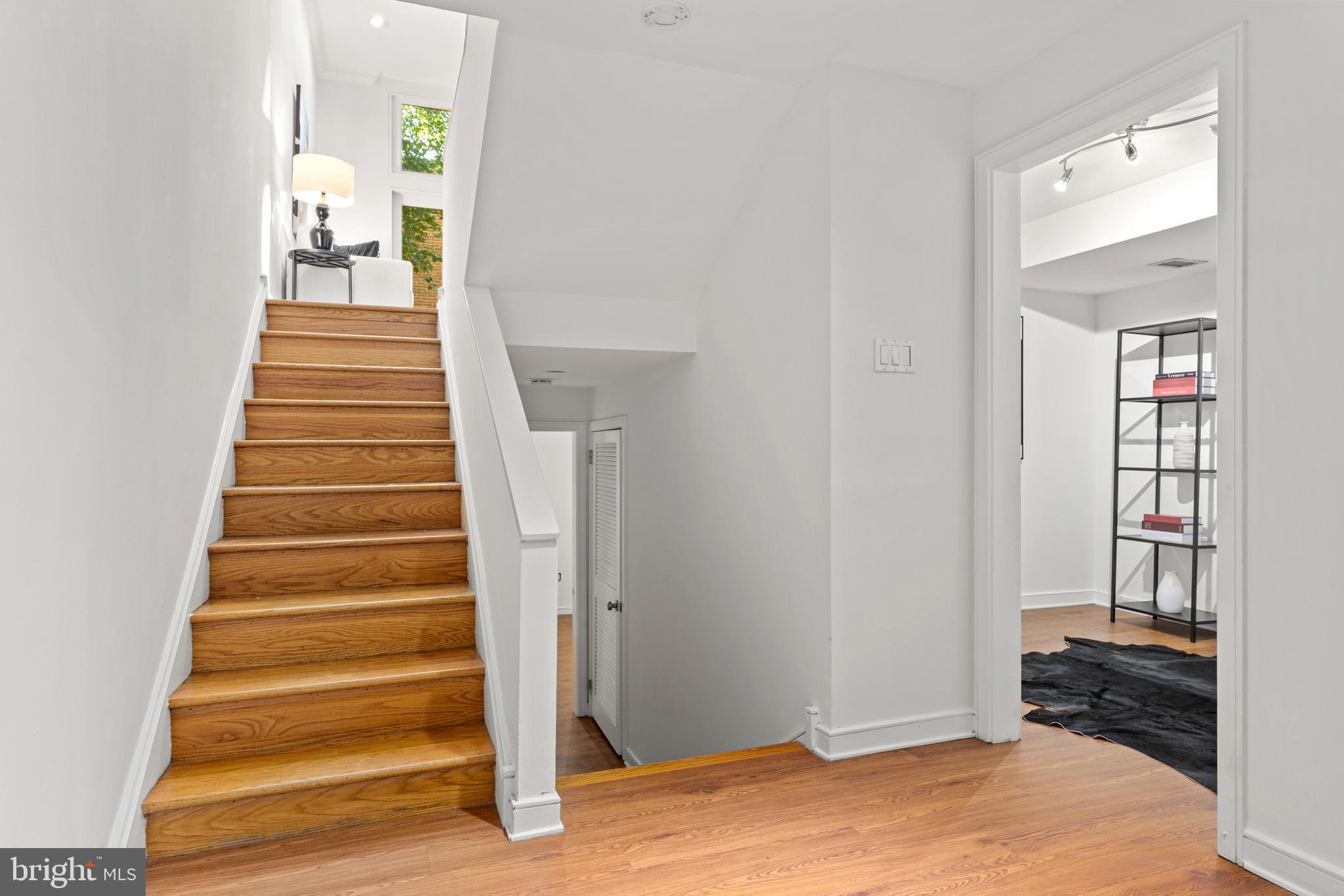 SOCIETY HILL - Residential