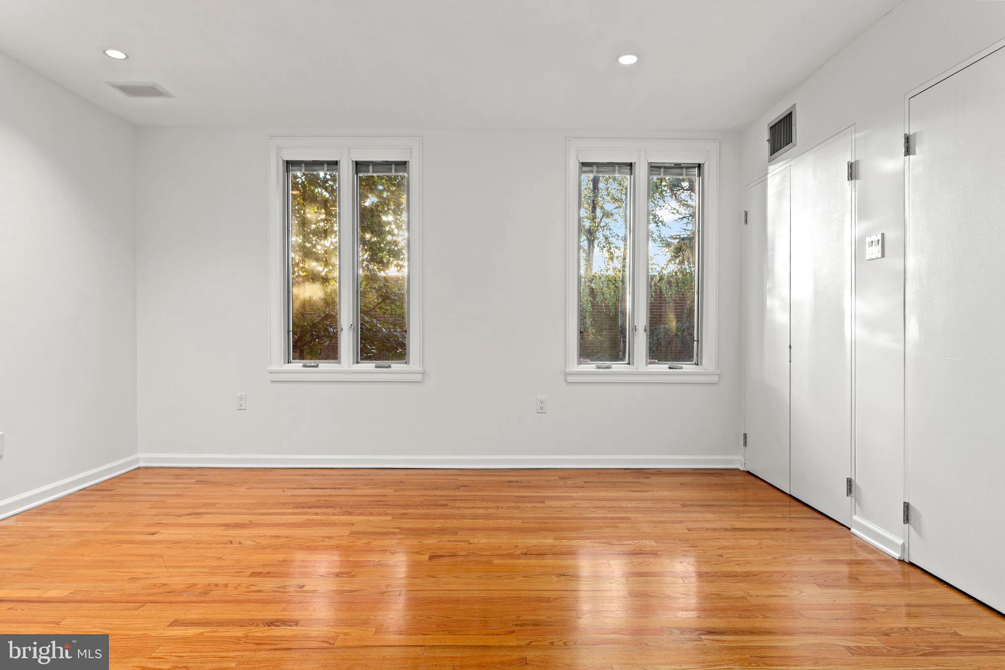 SOCIETY HILL - Residential