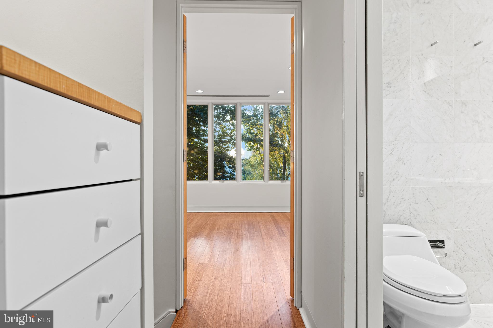 SOCIETY HILL - Residential