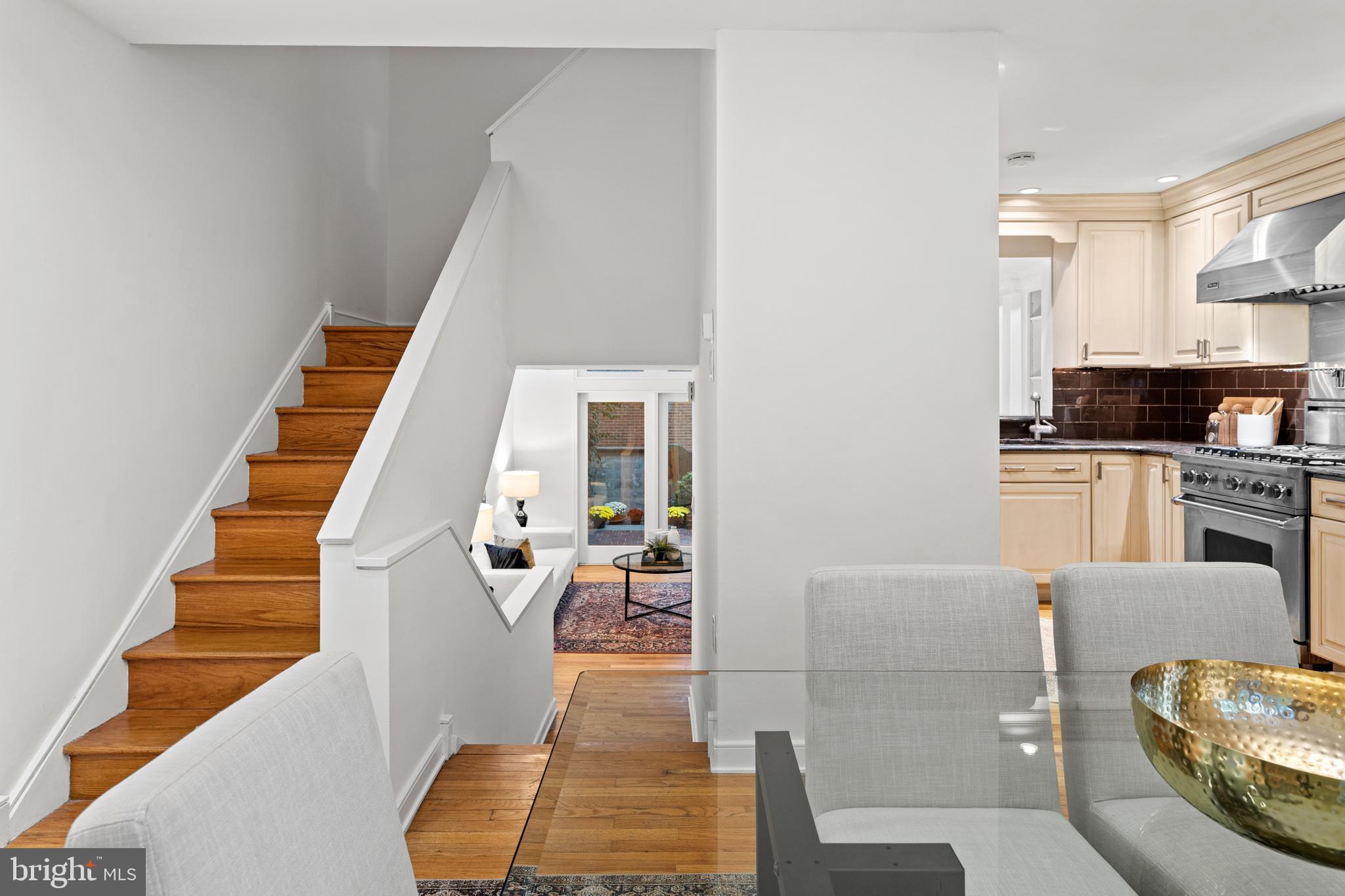 SOCIETY HILL - Residential