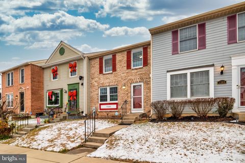 Photo of 7346 Hidden Cove, COLUMBIA, MD 21046 (MLS # MDHW2061734)
