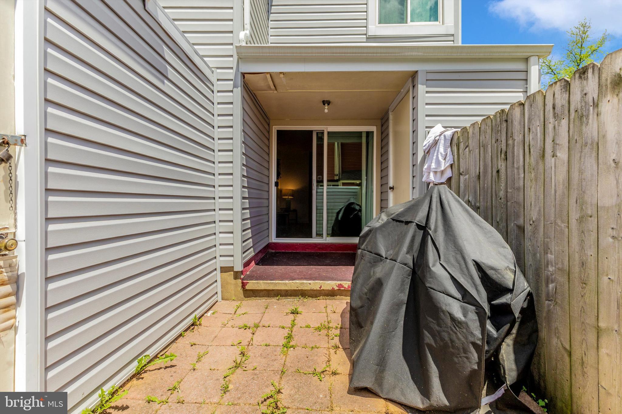 COUNTRYSIDE - Residential