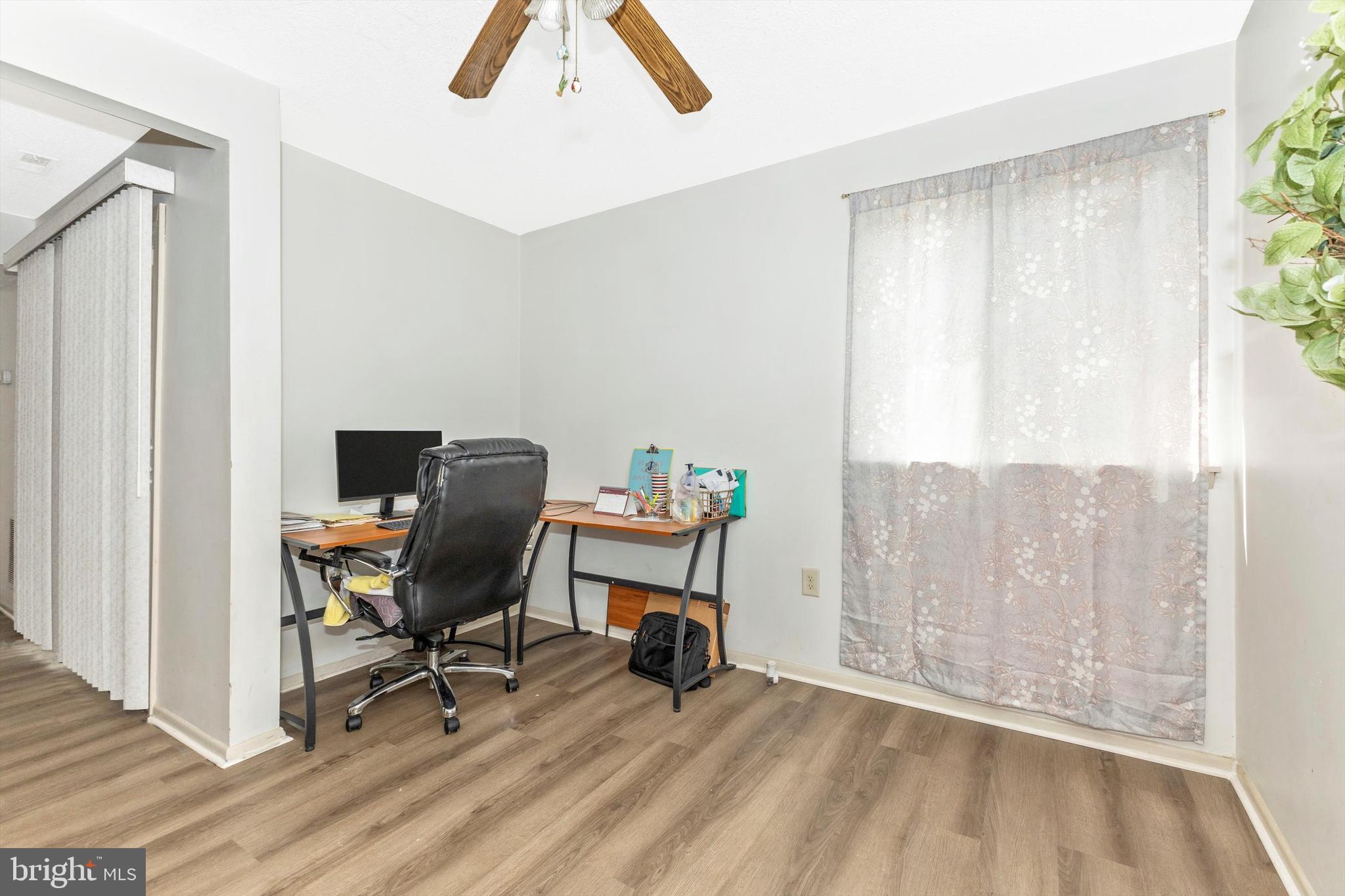 COUNTRYSIDE - Residential