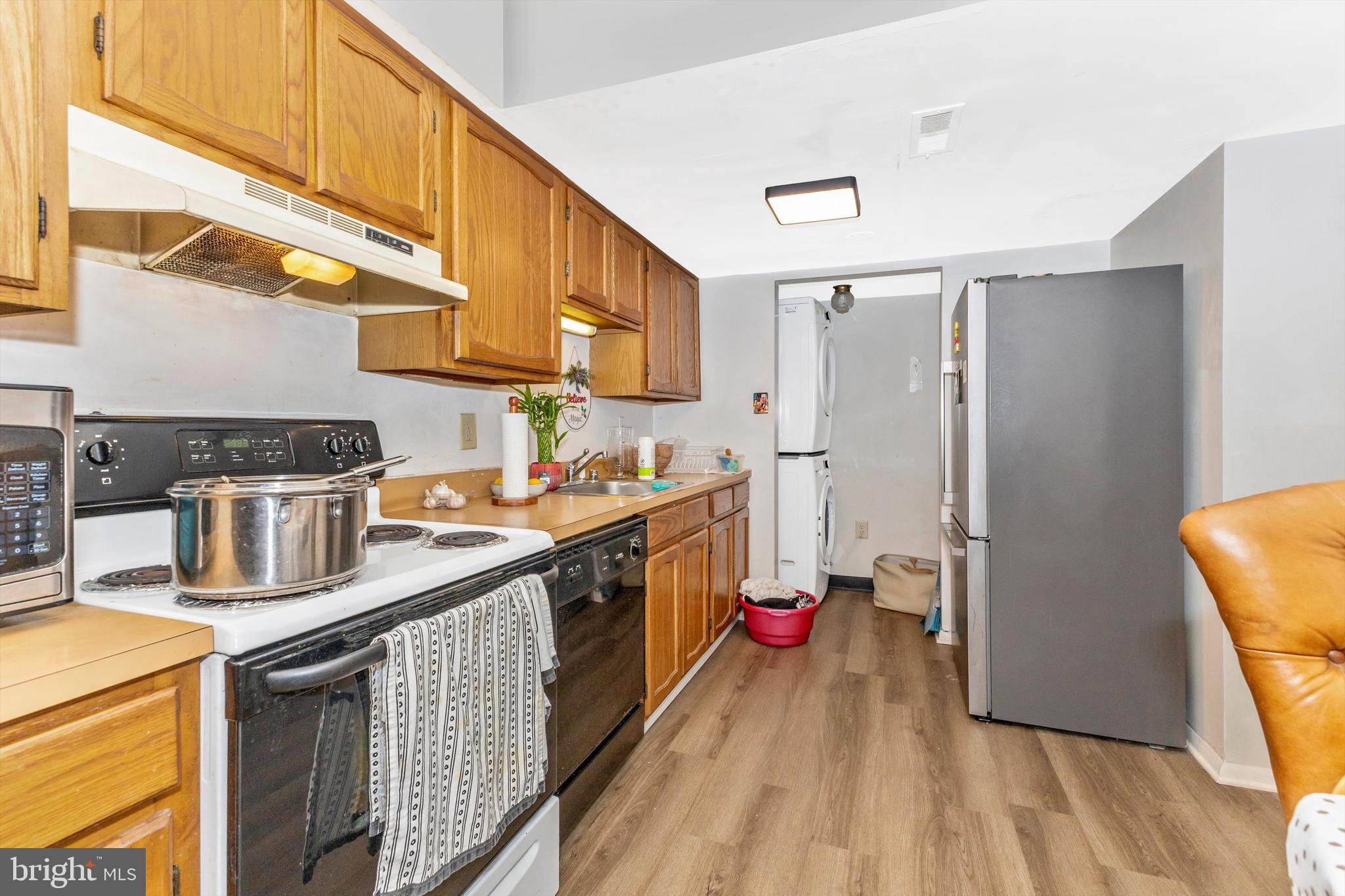 COUNTRYSIDE - Residential