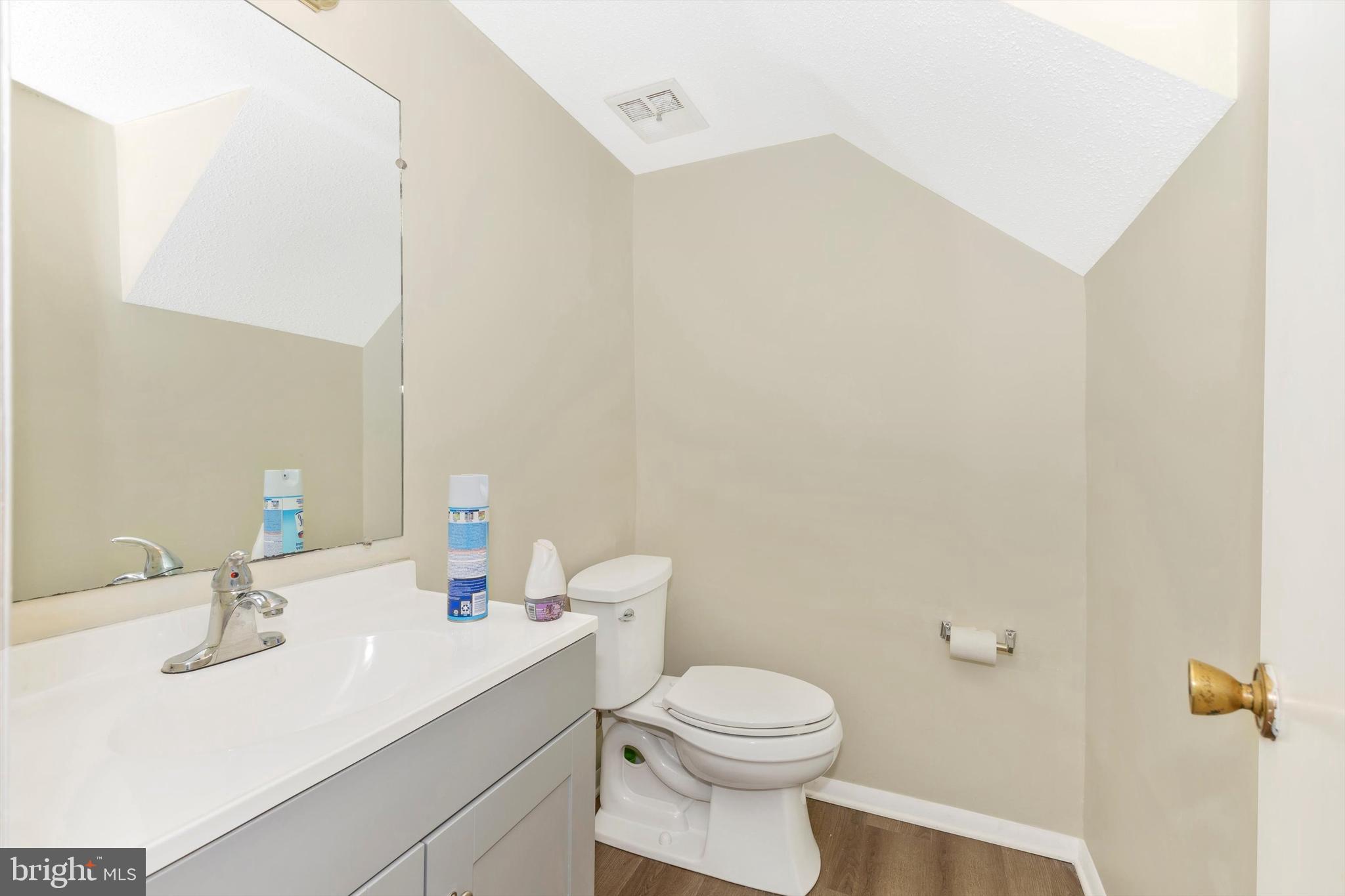 COUNTRYSIDE - Residential