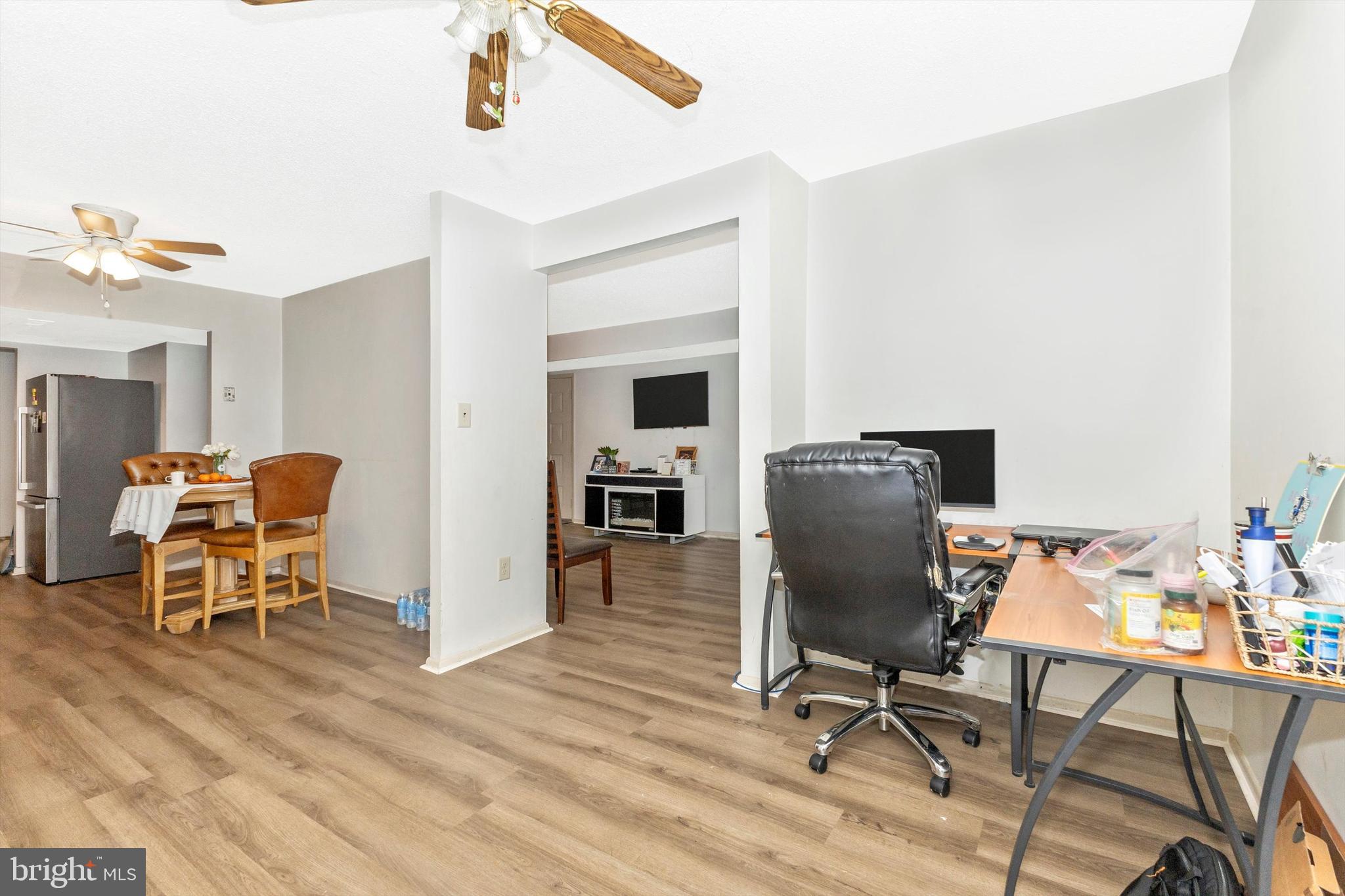 COUNTRYSIDE - Residential