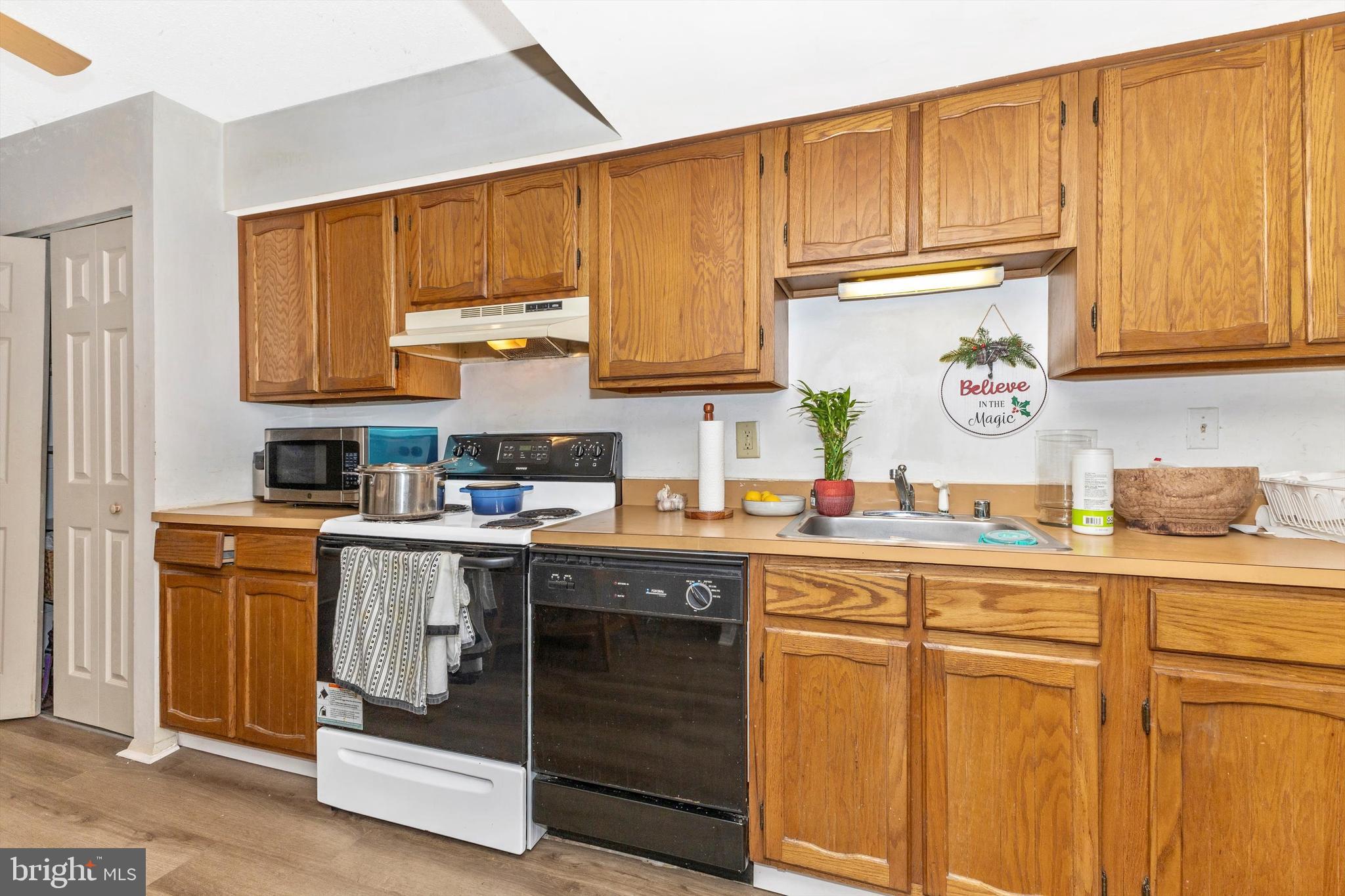 COUNTRYSIDE - Residential