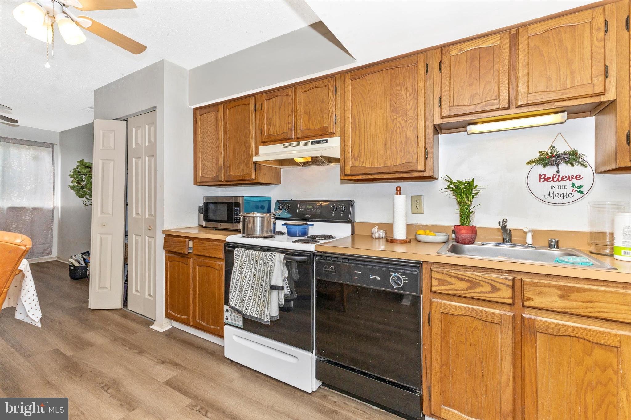 COUNTRYSIDE - Residential