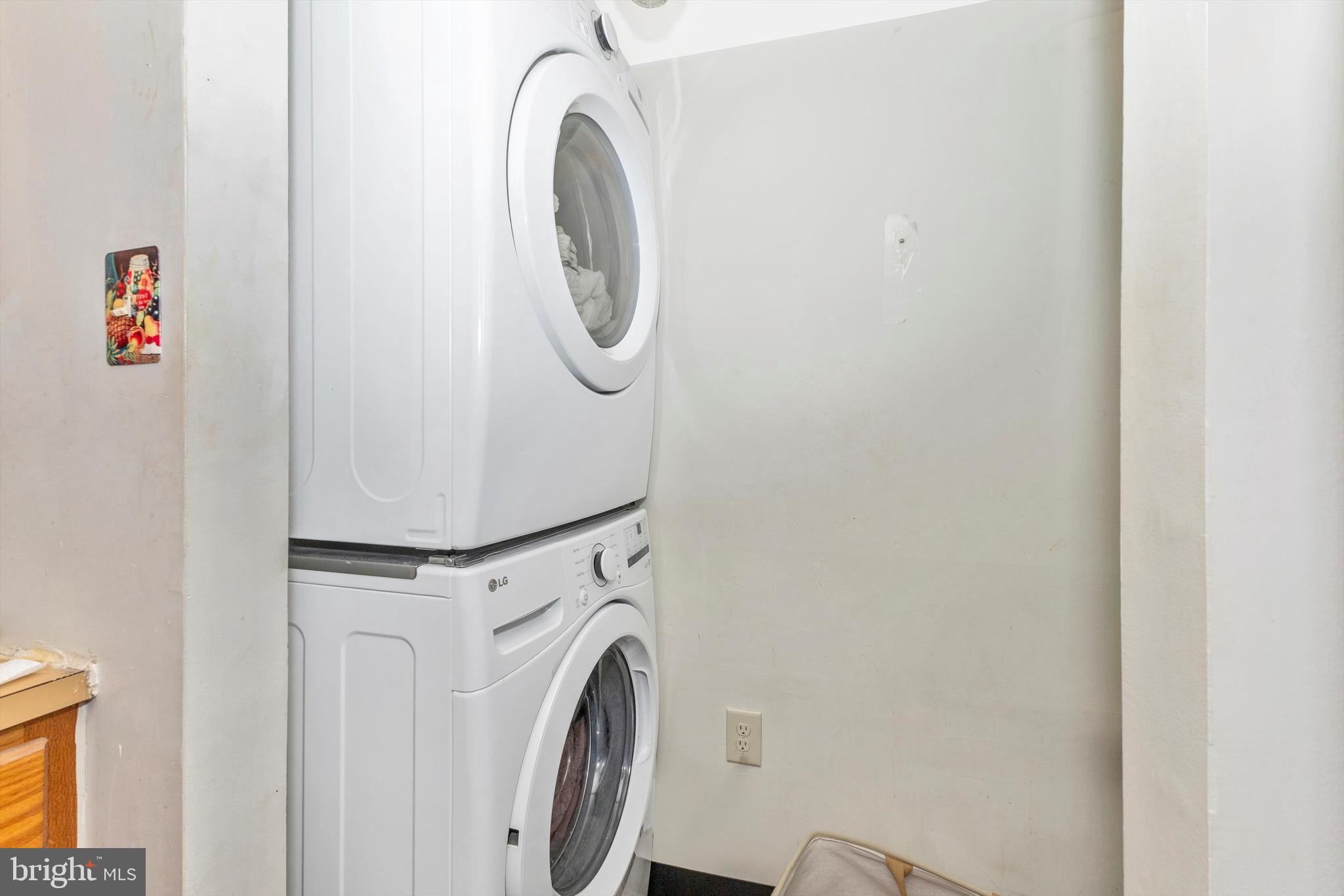 COUNTRYSIDE - Residential