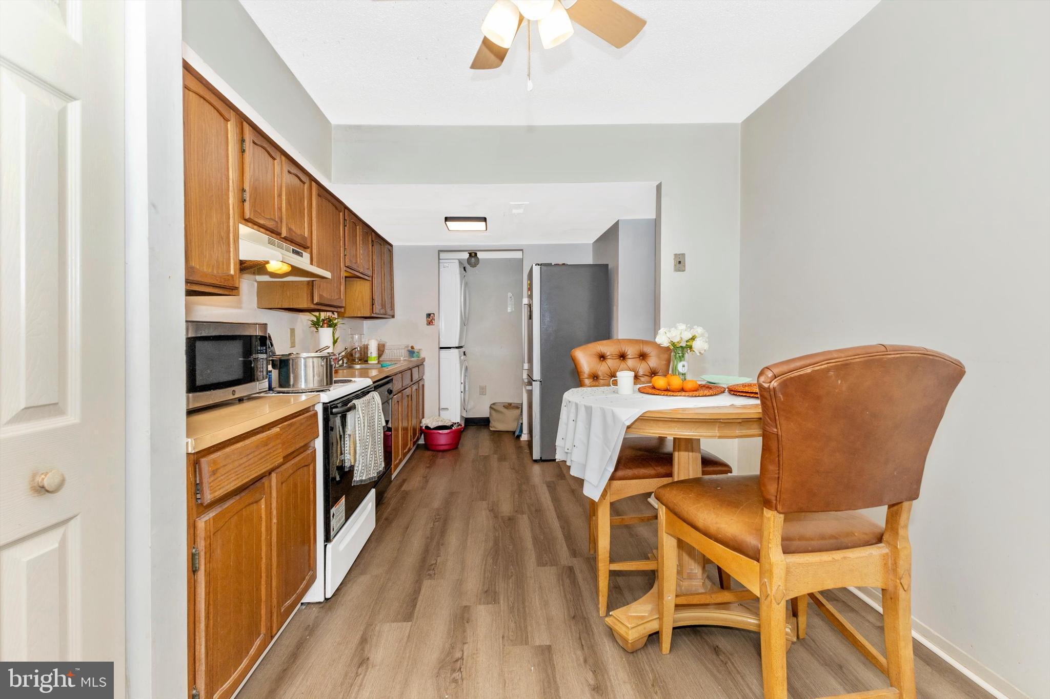 COUNTRYSIDE - Residential