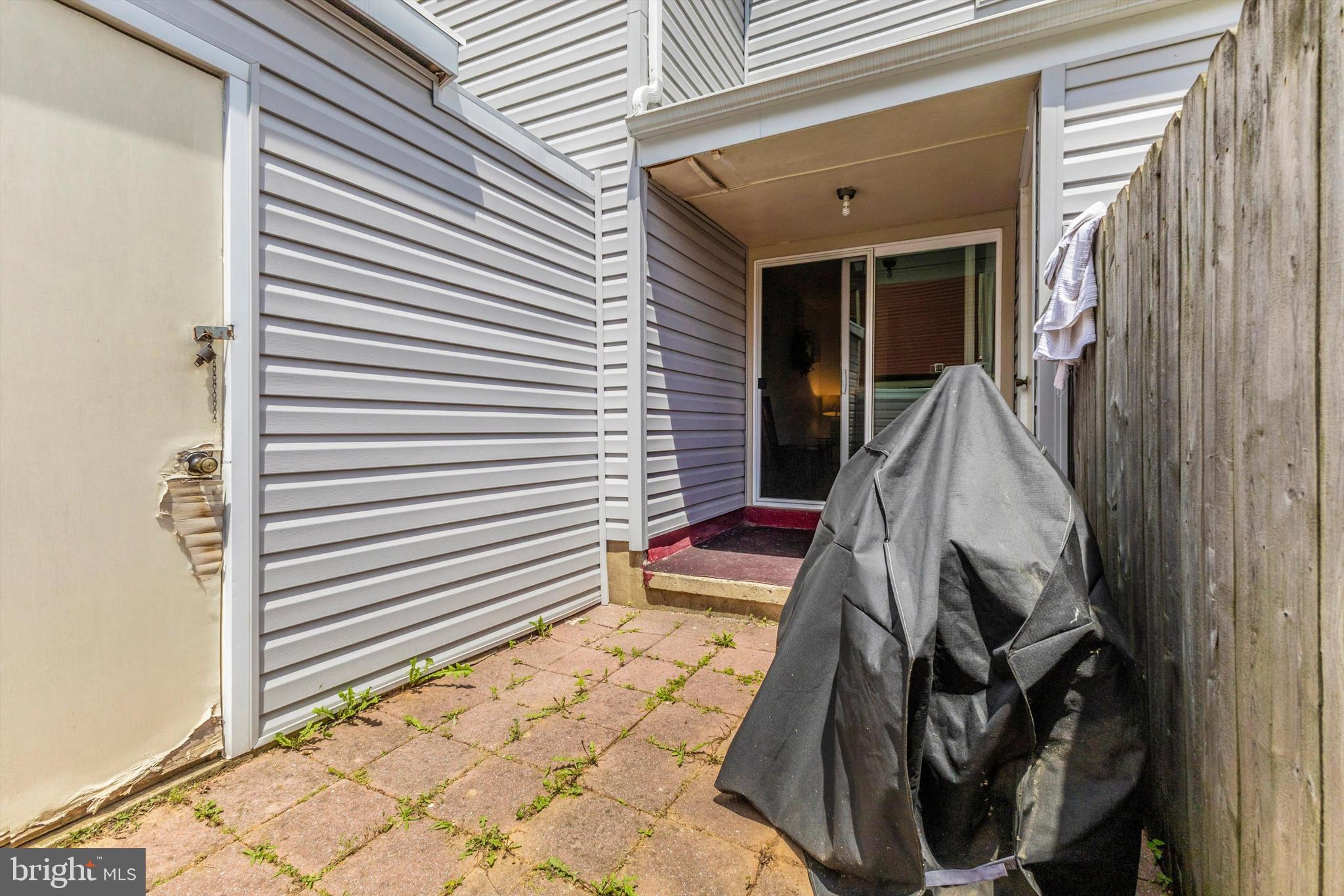 COUNTRYSIDE - Residential