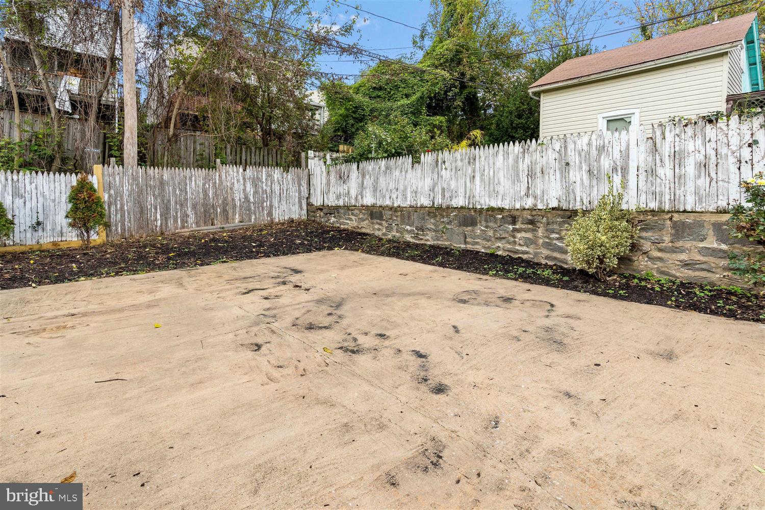 HAMPDEN HISTORIC DISTRICT - Residential