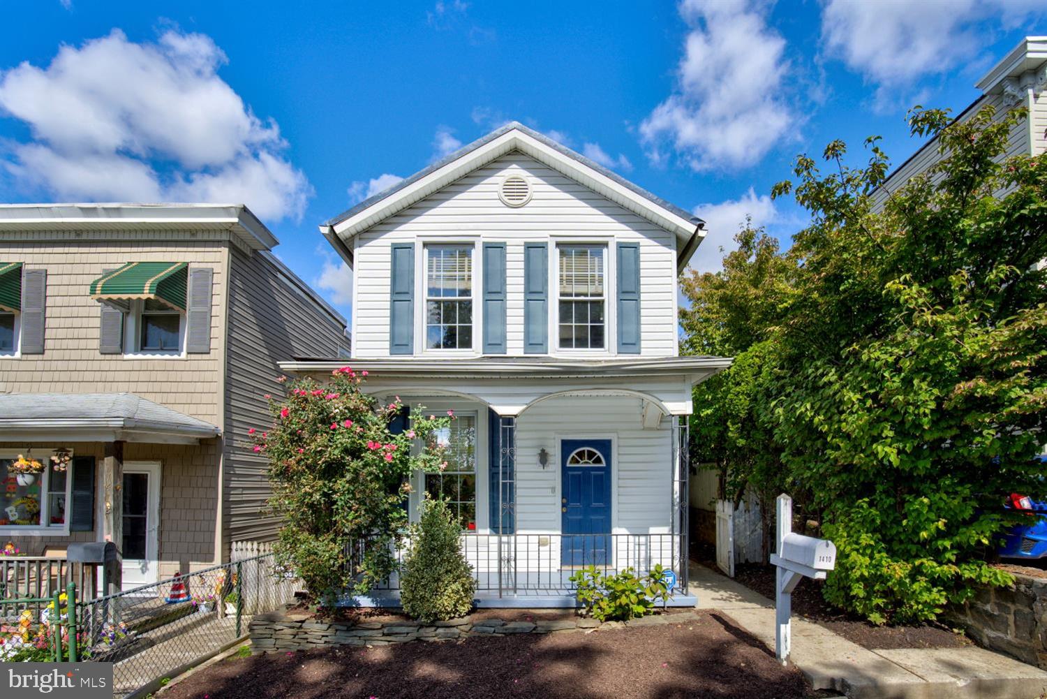 HAMPDEN HISTORIC DISTRICT - Residential