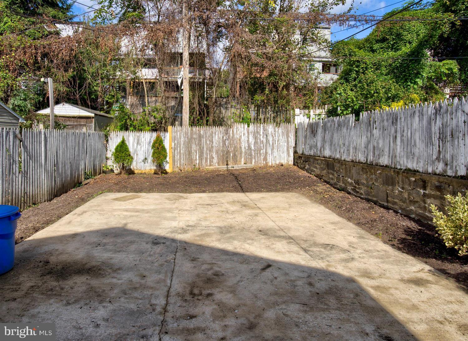 HAMPDEN HISTORIC DISTRICT - Residential