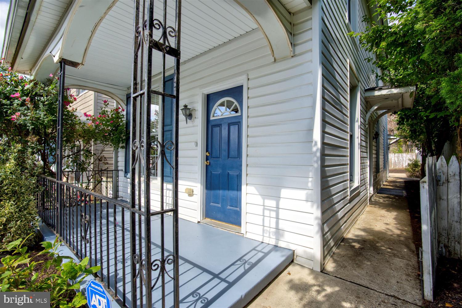 HAMPDEN HISTORIC DISTRICT - Residential