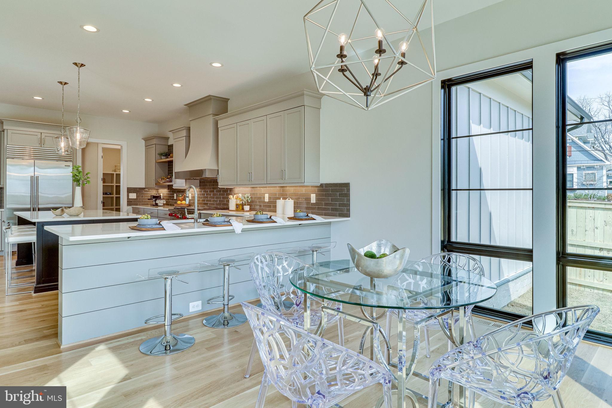 VIENNA WOODS - Residential