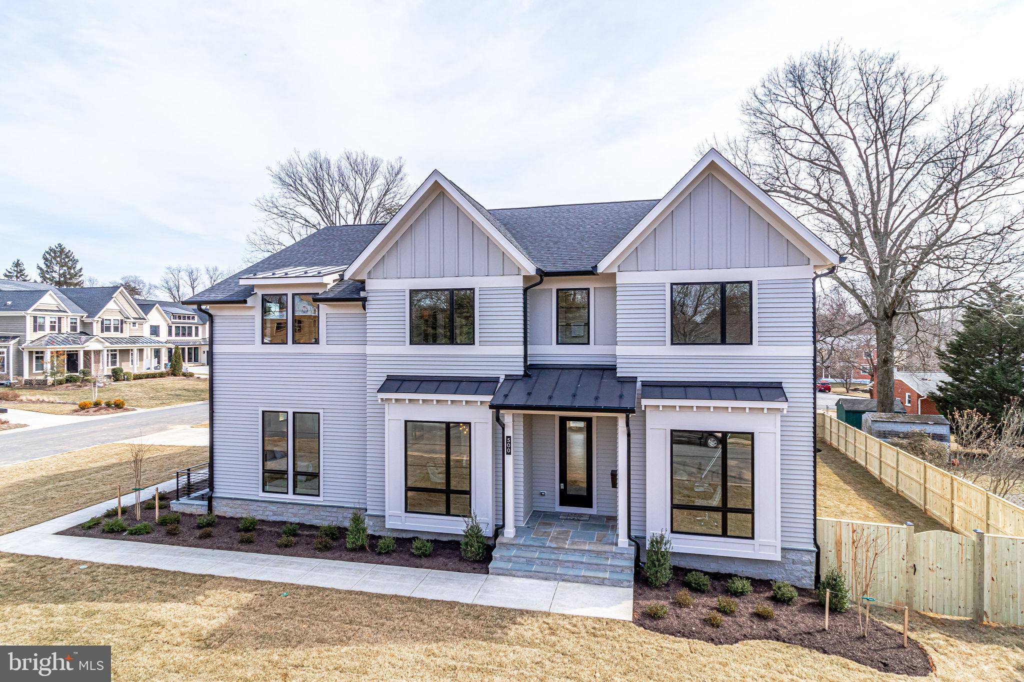 VIENNA WOODS - Residential