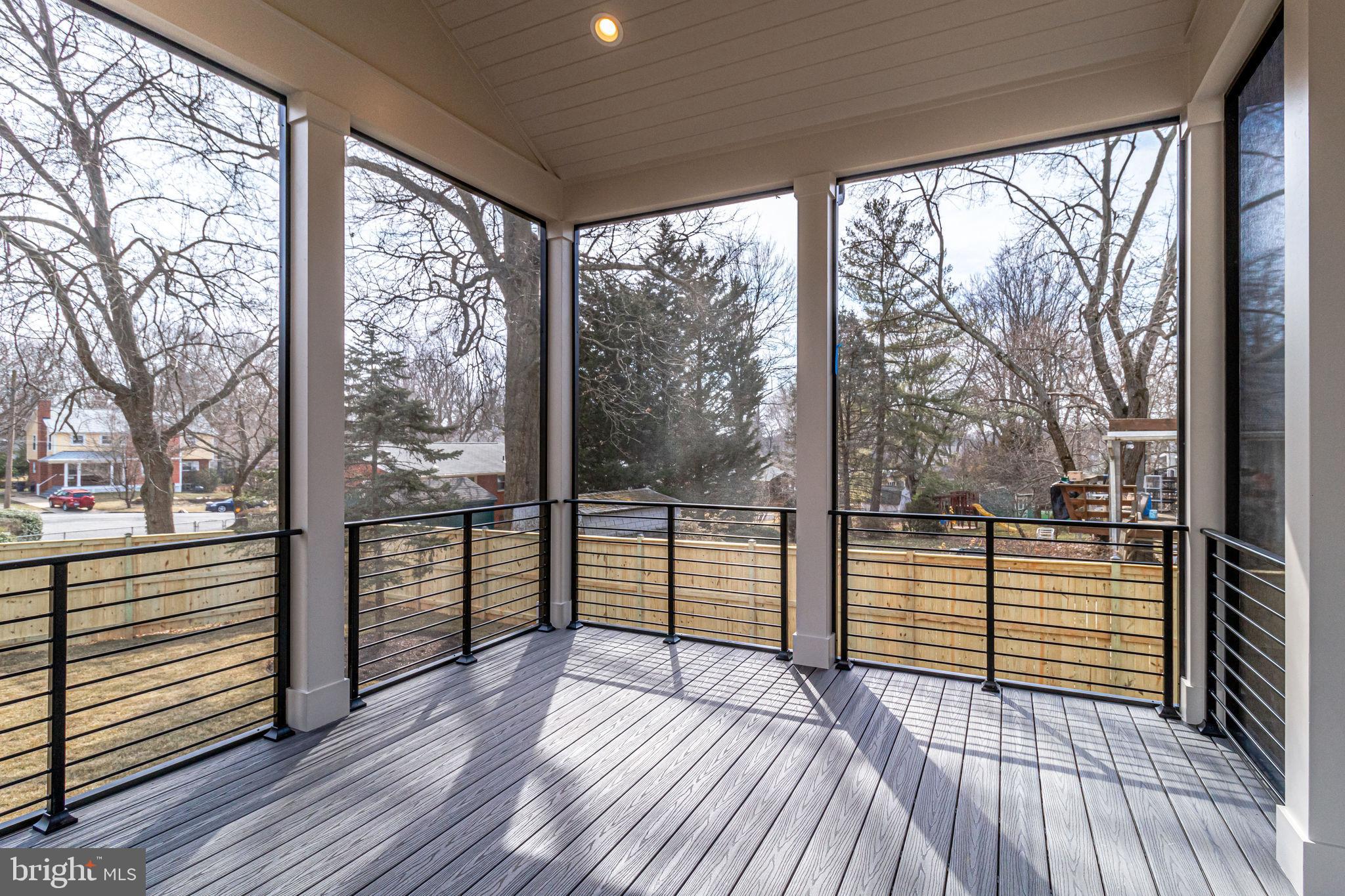 VIENNA WOODS - Residential