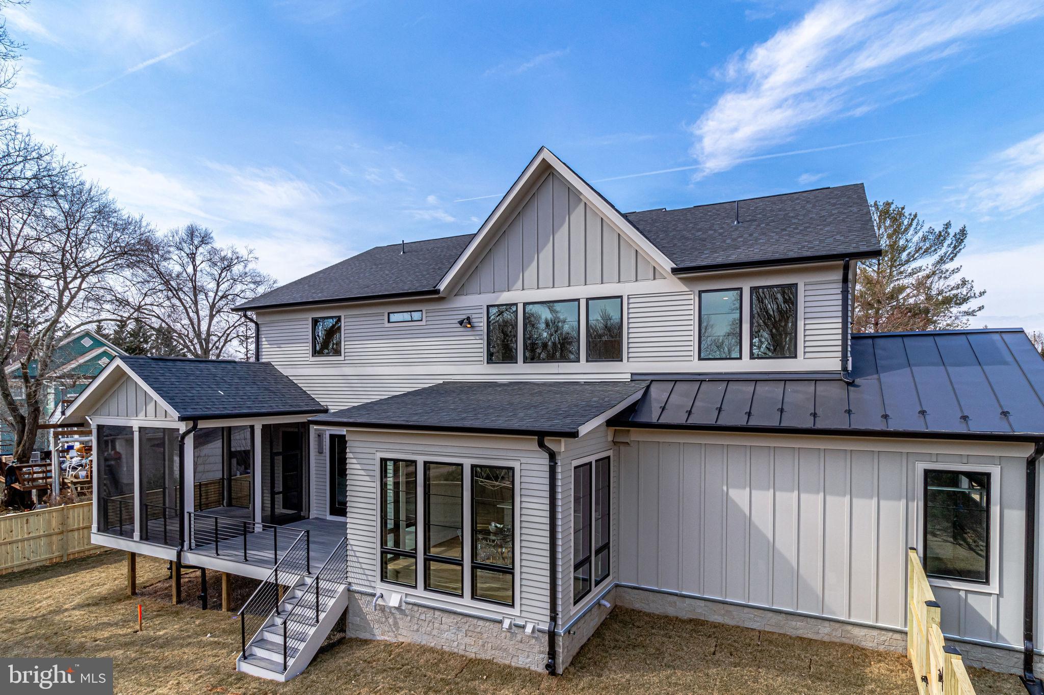 VIENNA WOODS - Residential