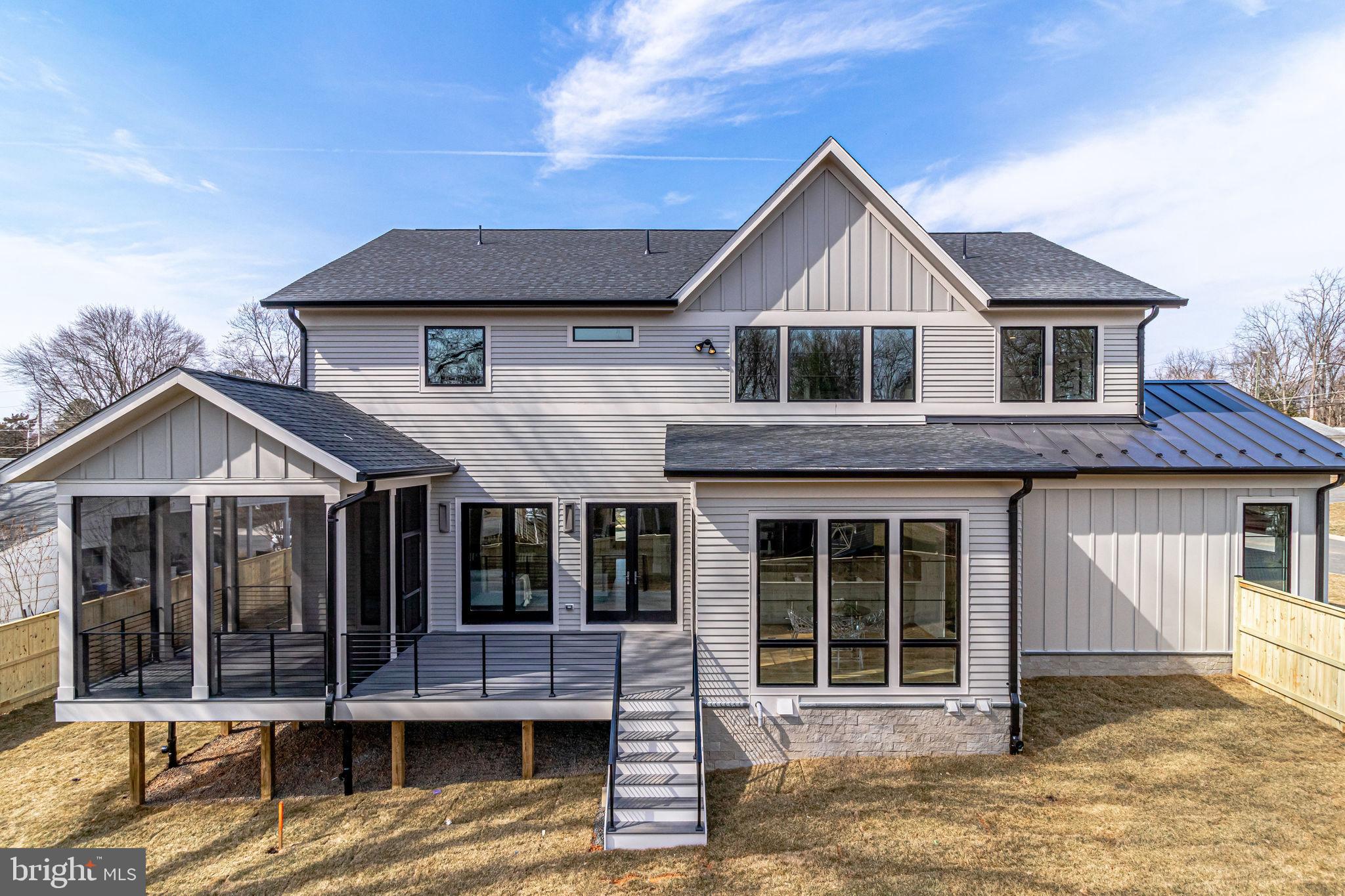 VIENNA WOODS - Residential