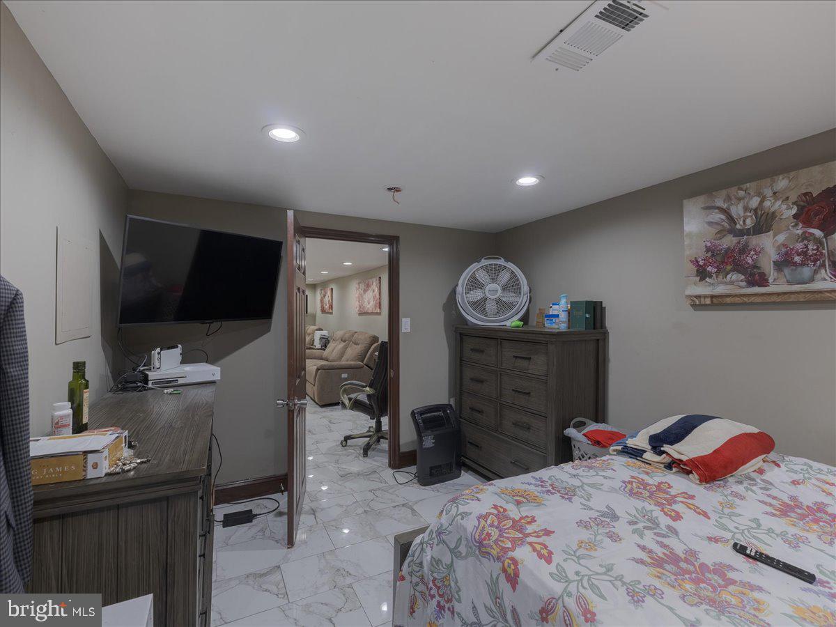 PHILADELPHIA (SOUTH) - Residential