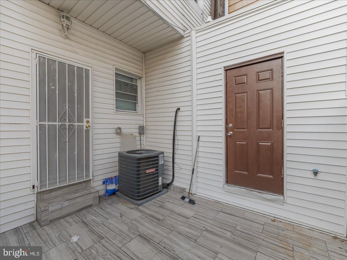 PHILADELPHIA (SOUTH) - Residential