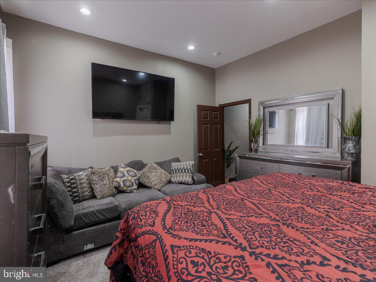 PHILADELPHIA (SOUTH) - Residential