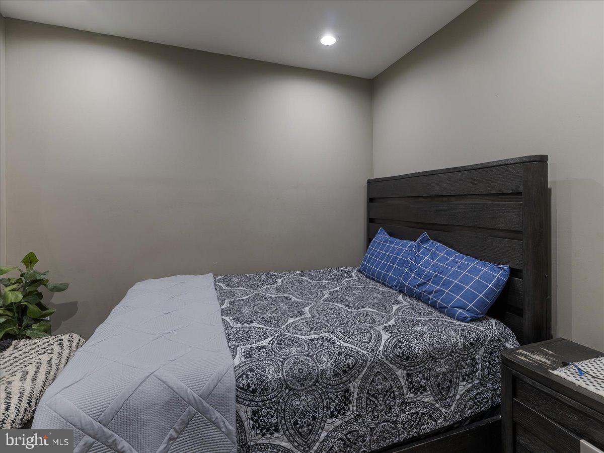 PHILADELPHIA (SOUTH) - Residential